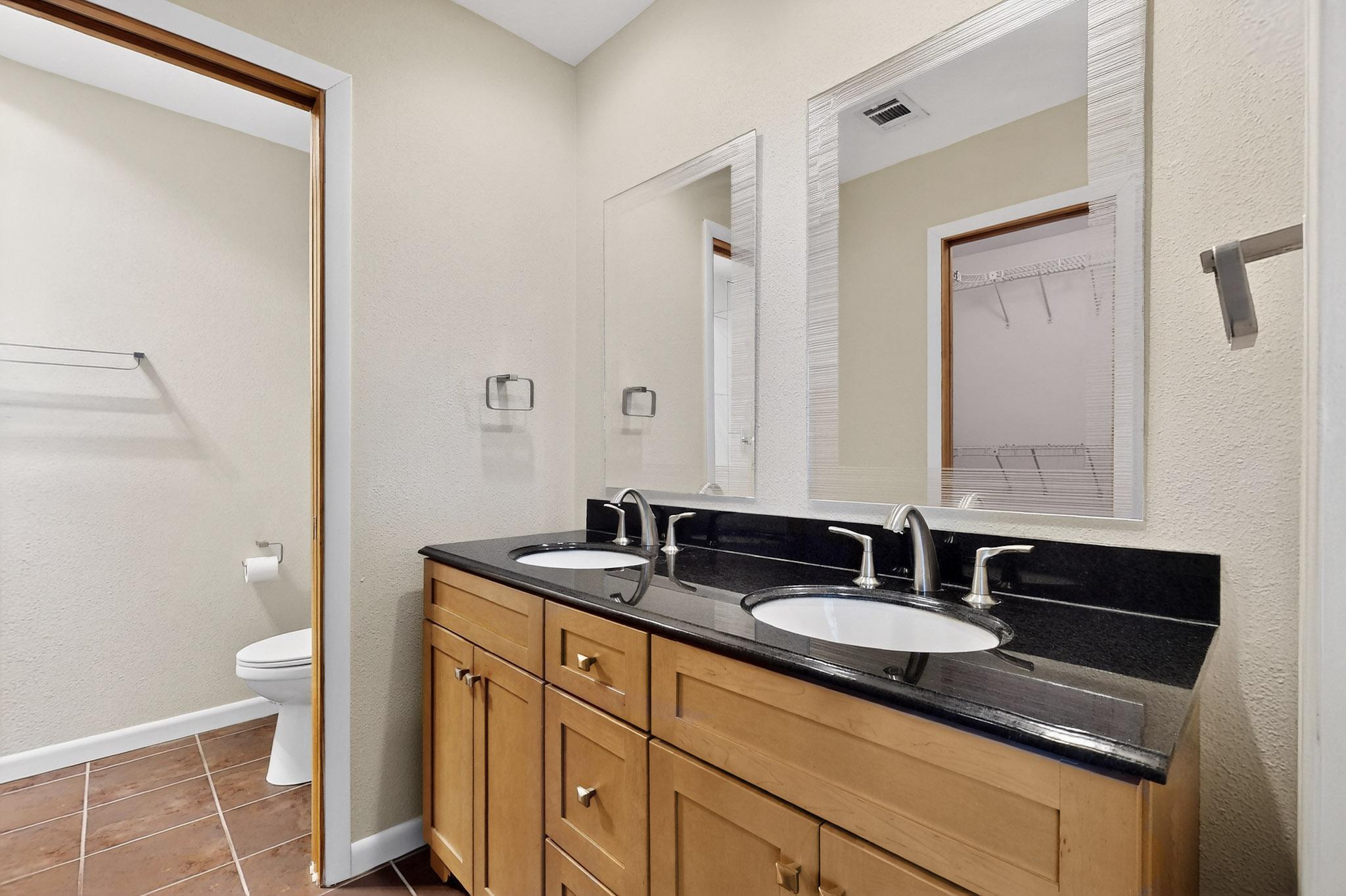 6940 CHERRY HILLS Loop NE