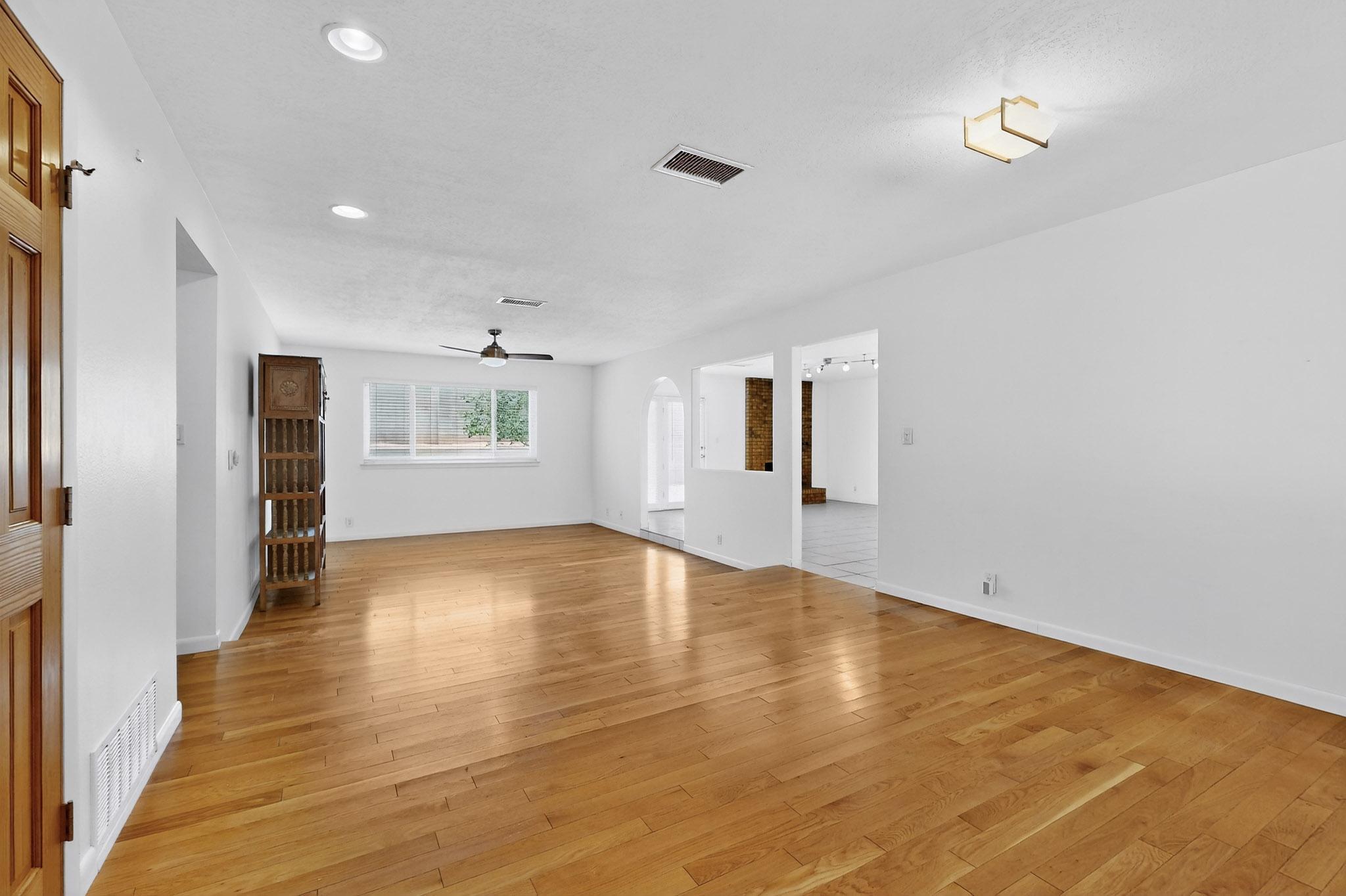 6940 CHERRY HILLS Loop NE