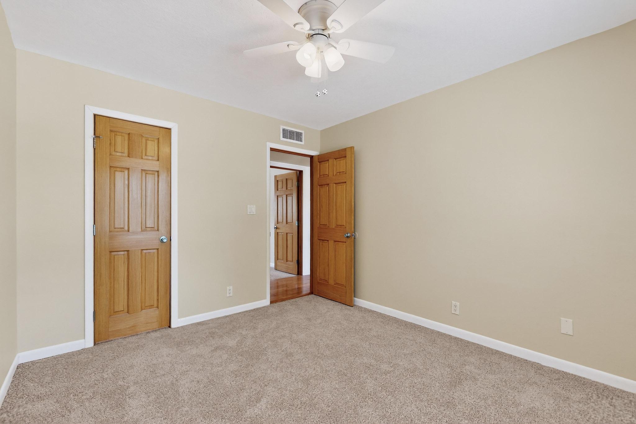 6940 CHERRY HILLS Loop NE