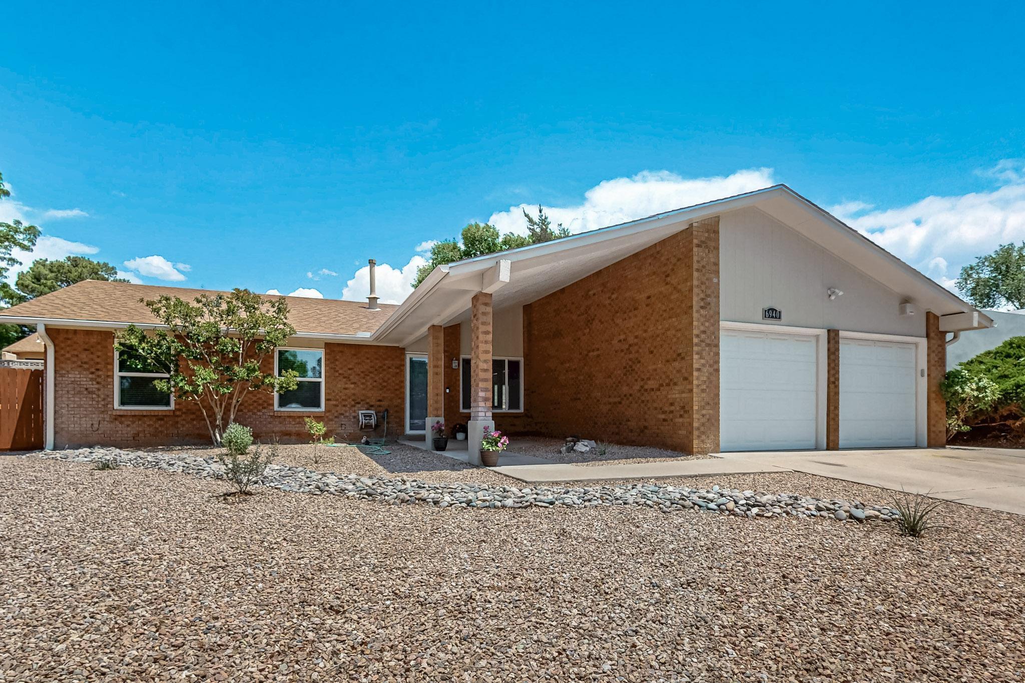 6940 CHERRY HILLS Loop NE