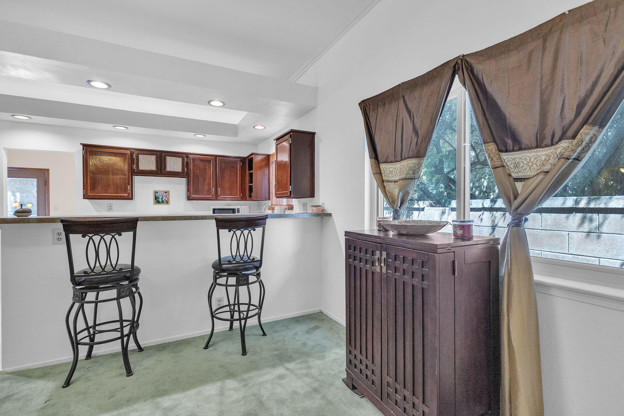 2013 LAKEWOOD Avenue NW