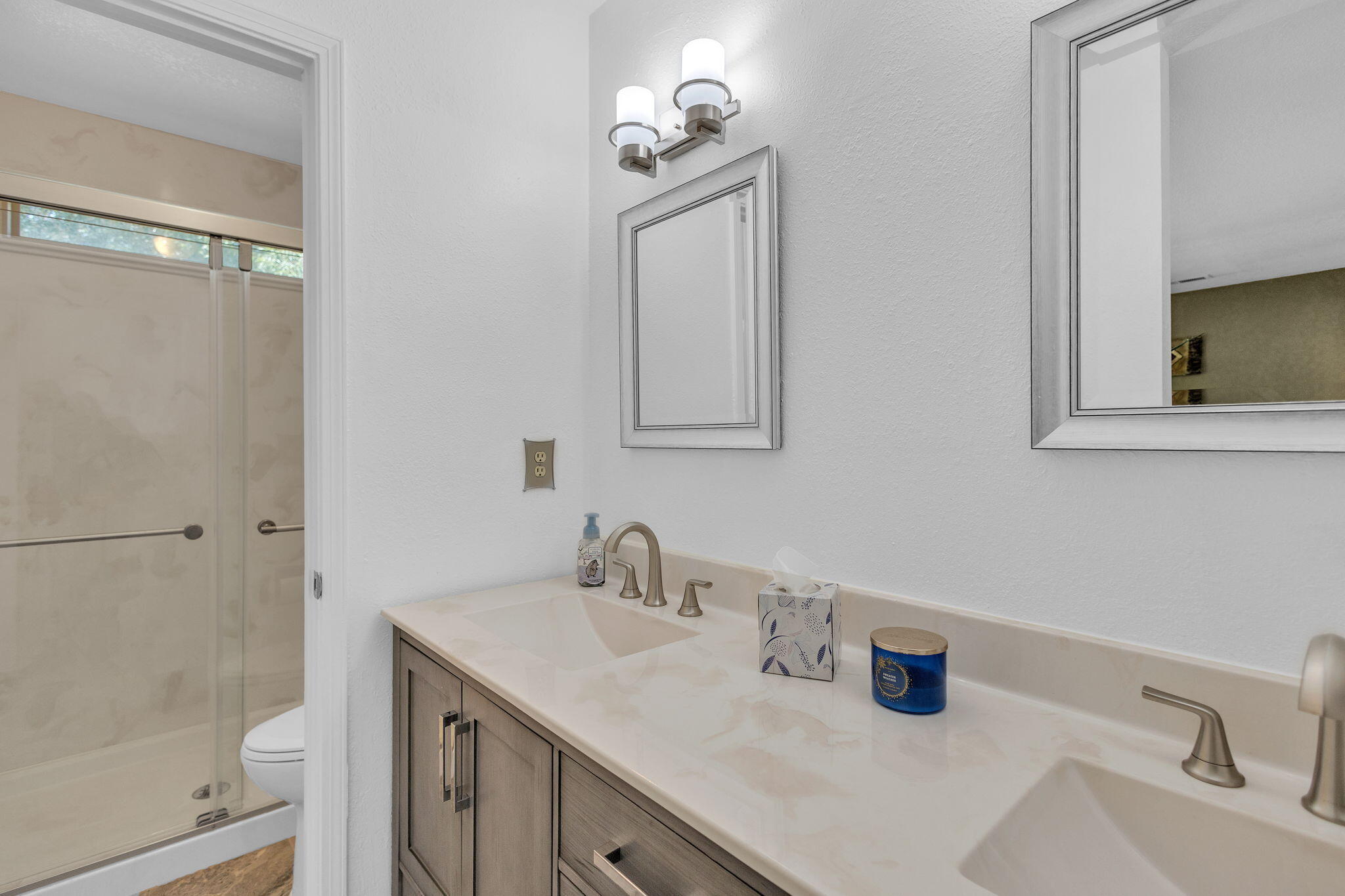 2013 LAKEWOOD Avenue NW