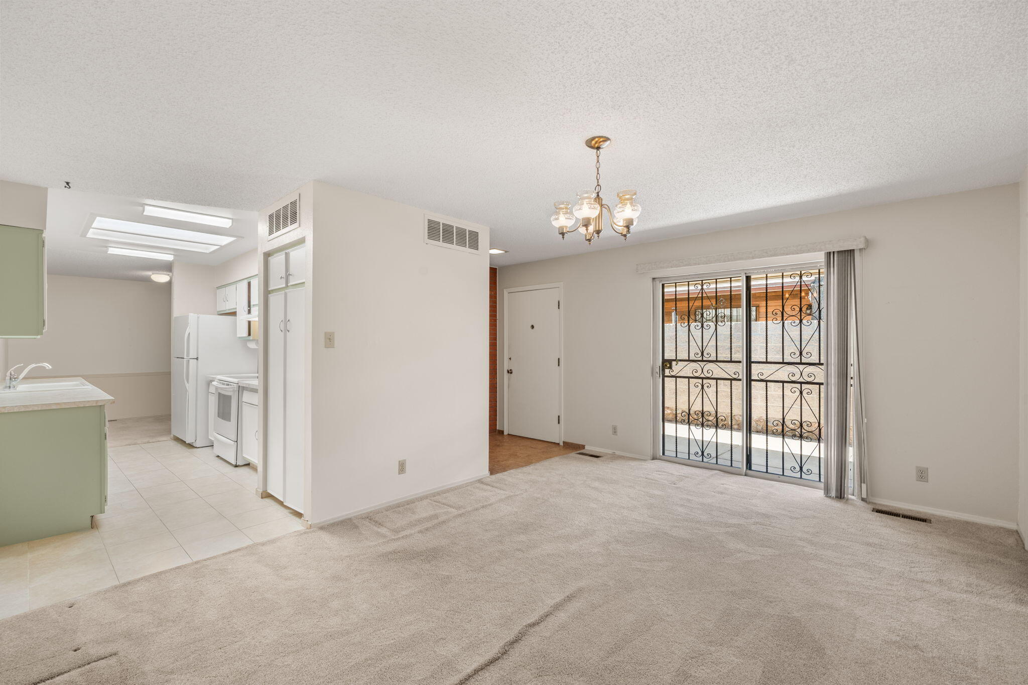 1308 ALVARADO Drive NE