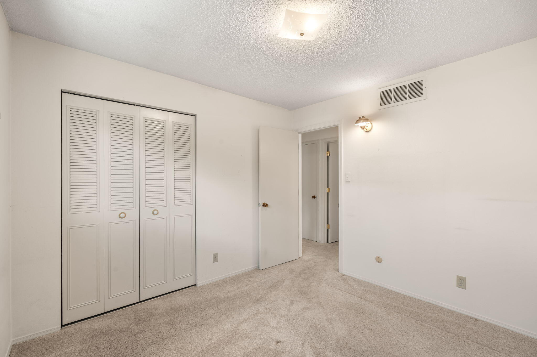 1308 ALVARADO Drive NE