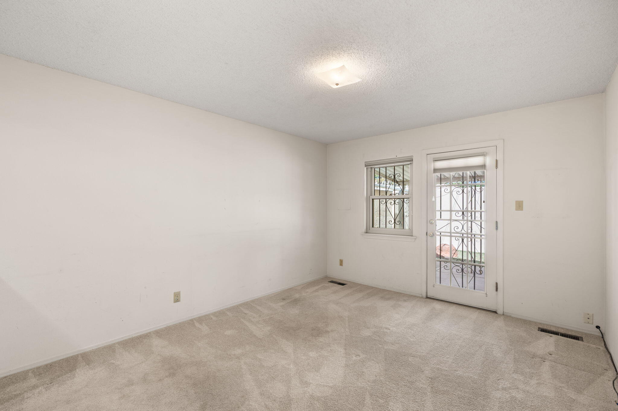 1308 ALVARADO Drive NE