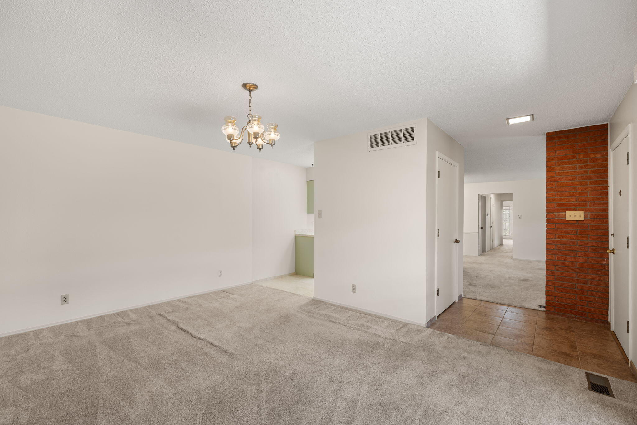 1308 ALVARADO Drive NE