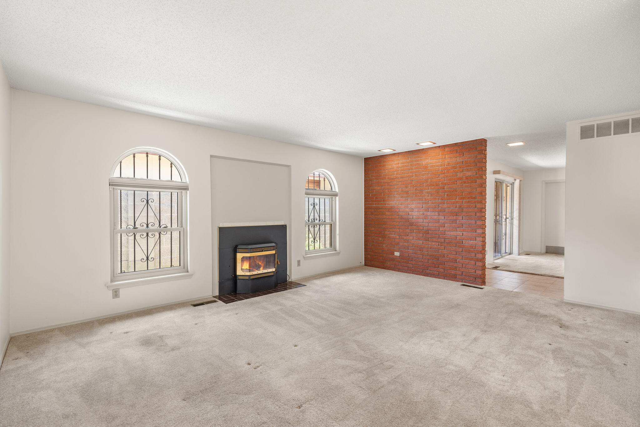 1308 ALVARADO Drive NE