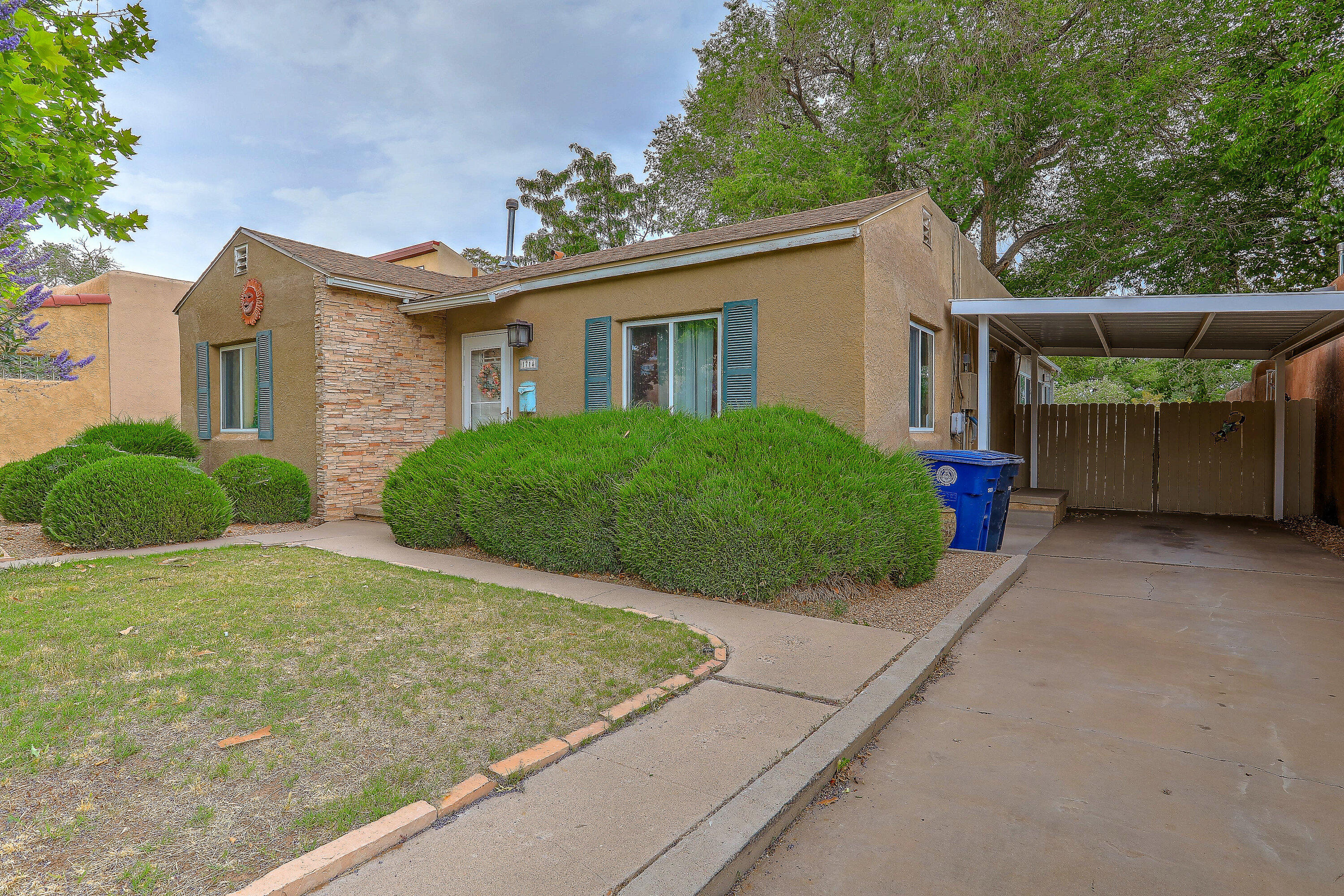 1714 ANDERSON Place SE