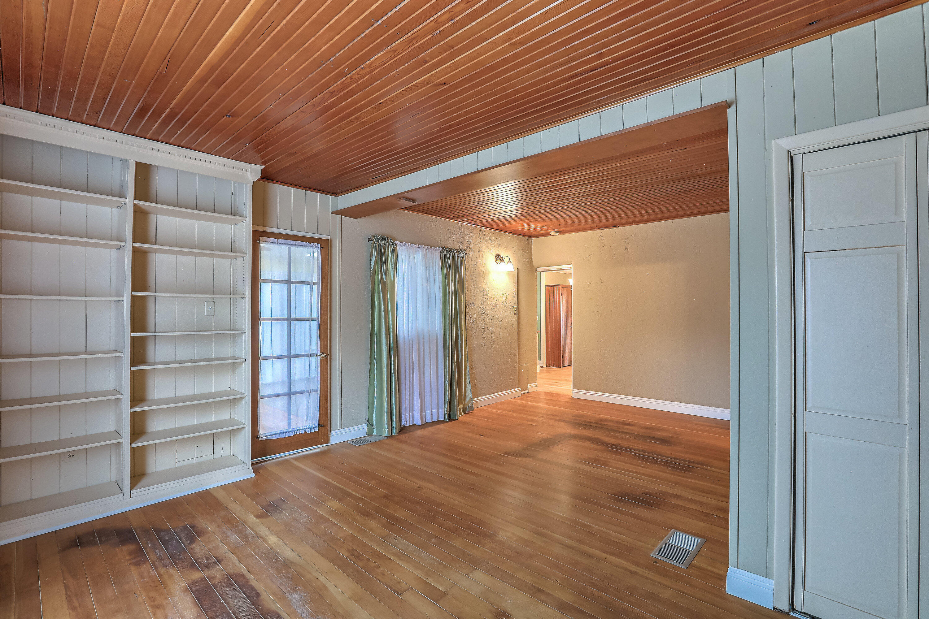 1714 ANDERSON Place SE