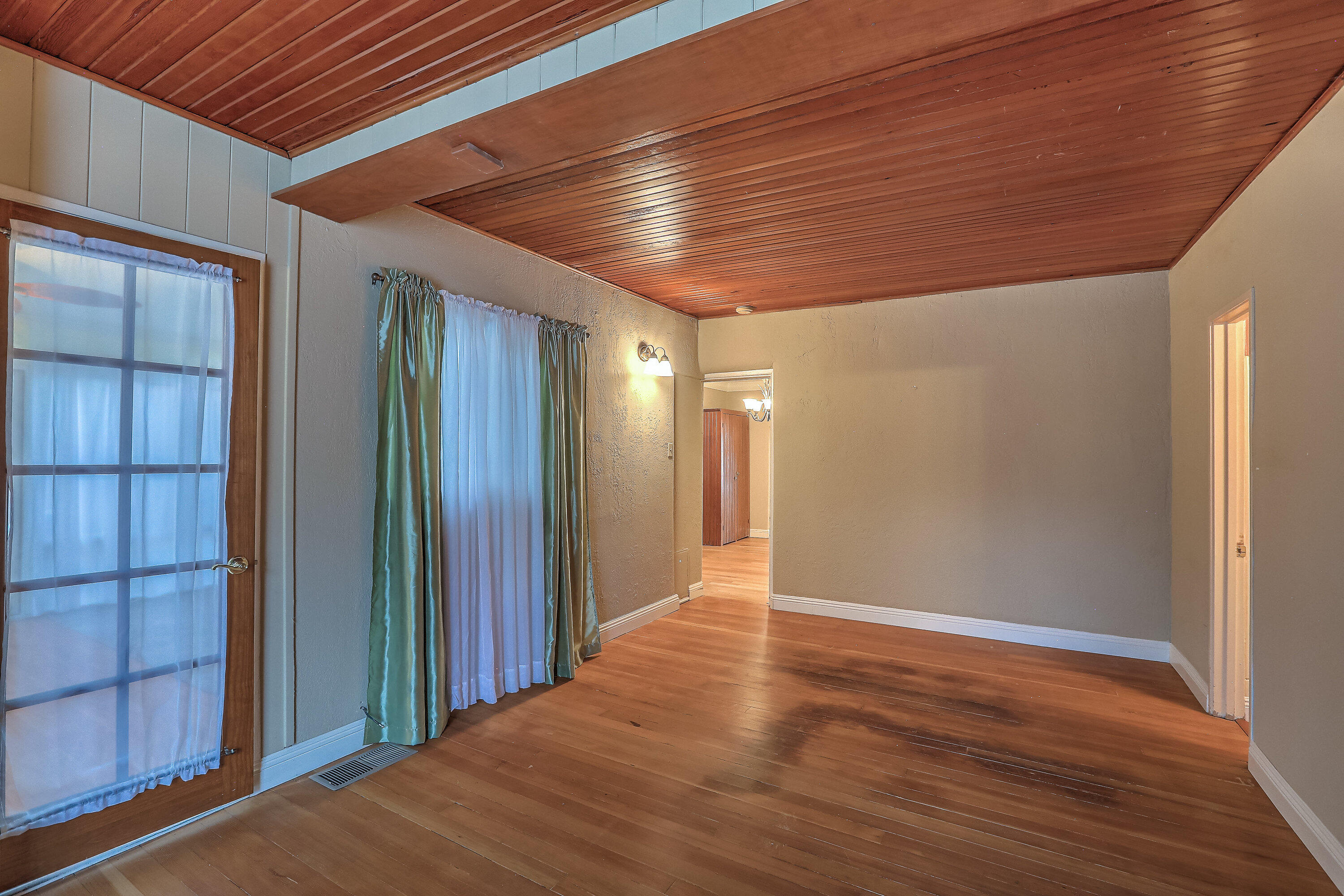 1714 ANDERSON Place SE