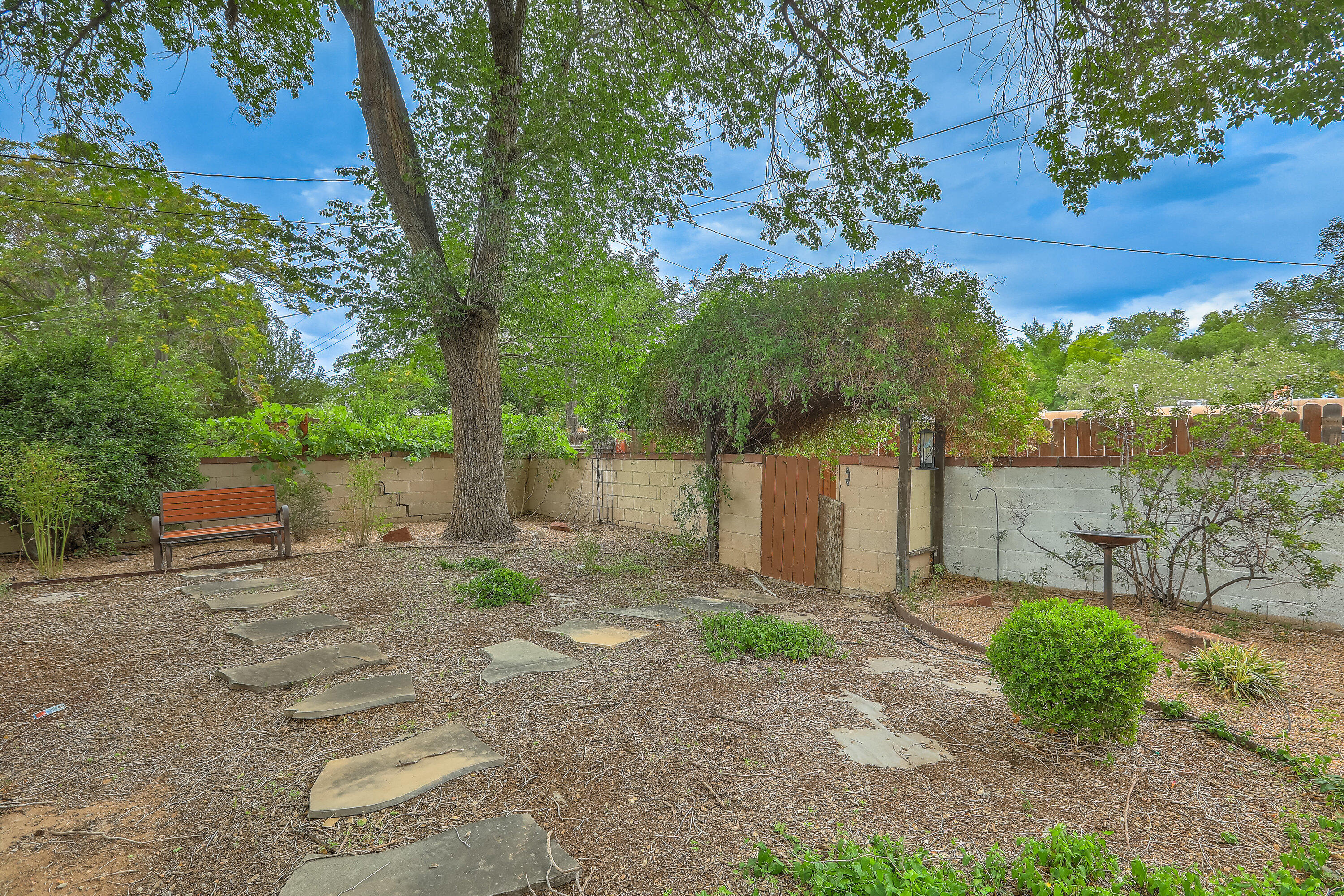 1714 ANDERSON Place SE