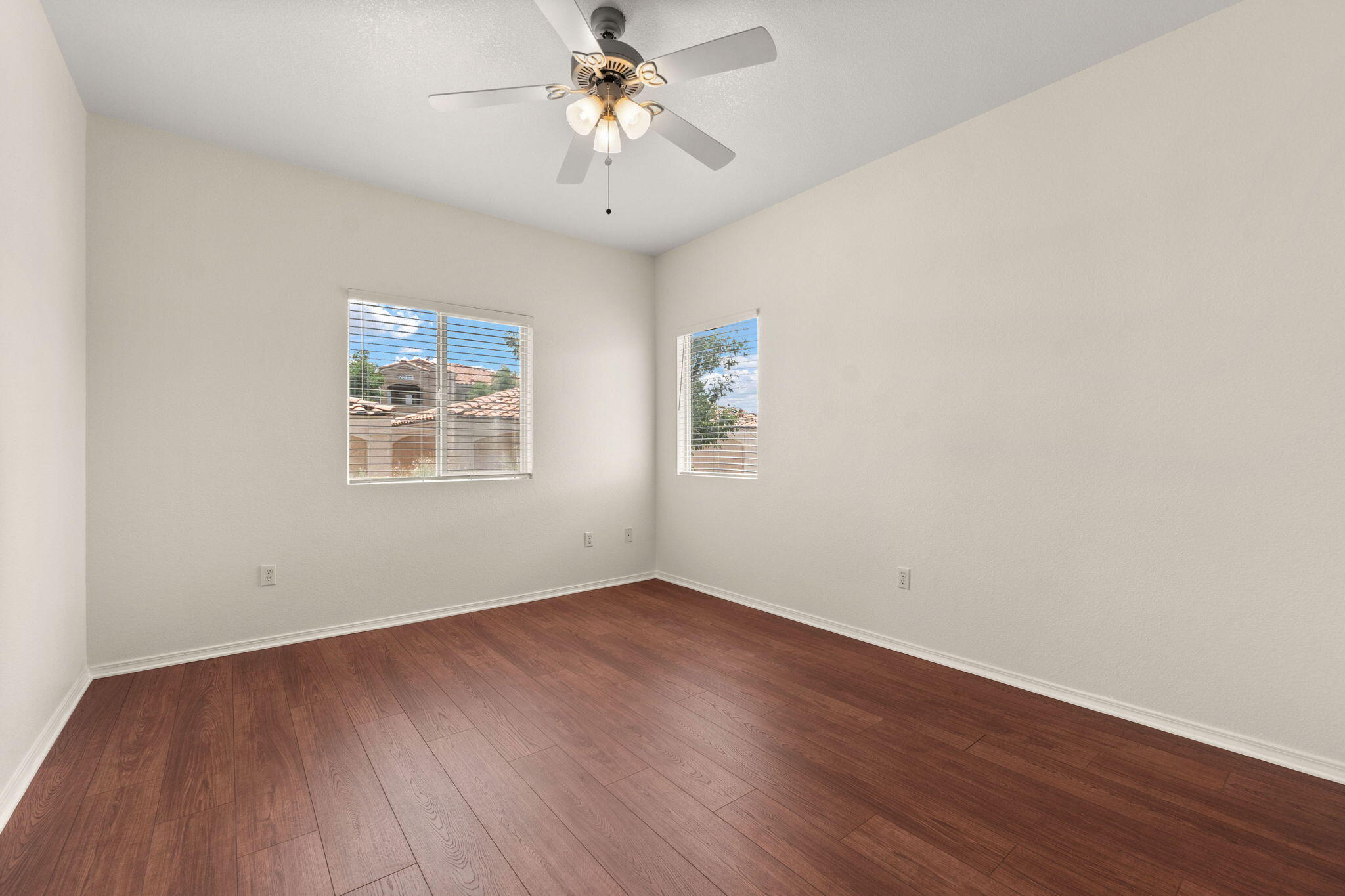 6800 VISTA DEL NORTE Drive NE 912