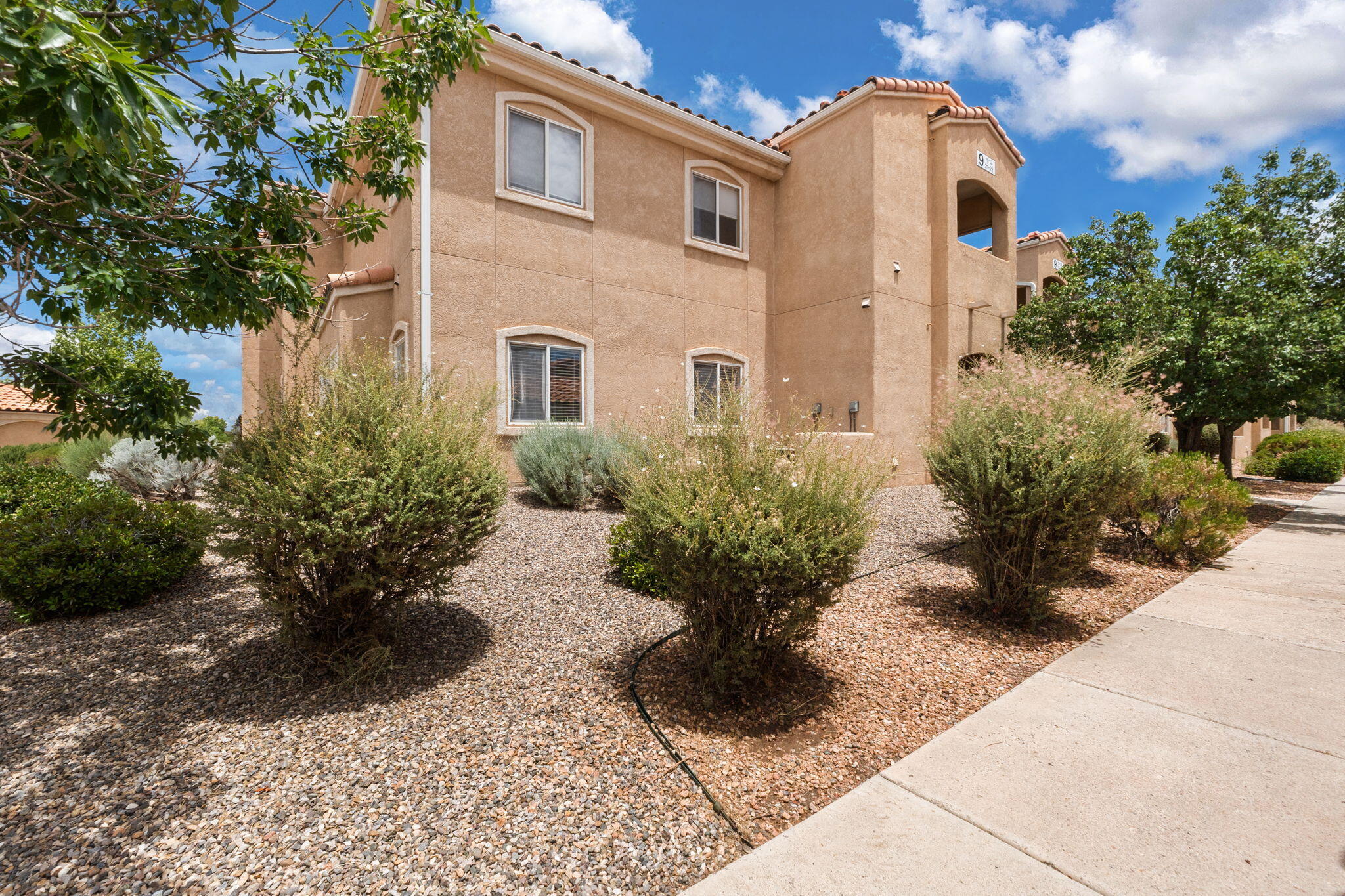 6800 VISTA DEL NORTE Drive NE 912