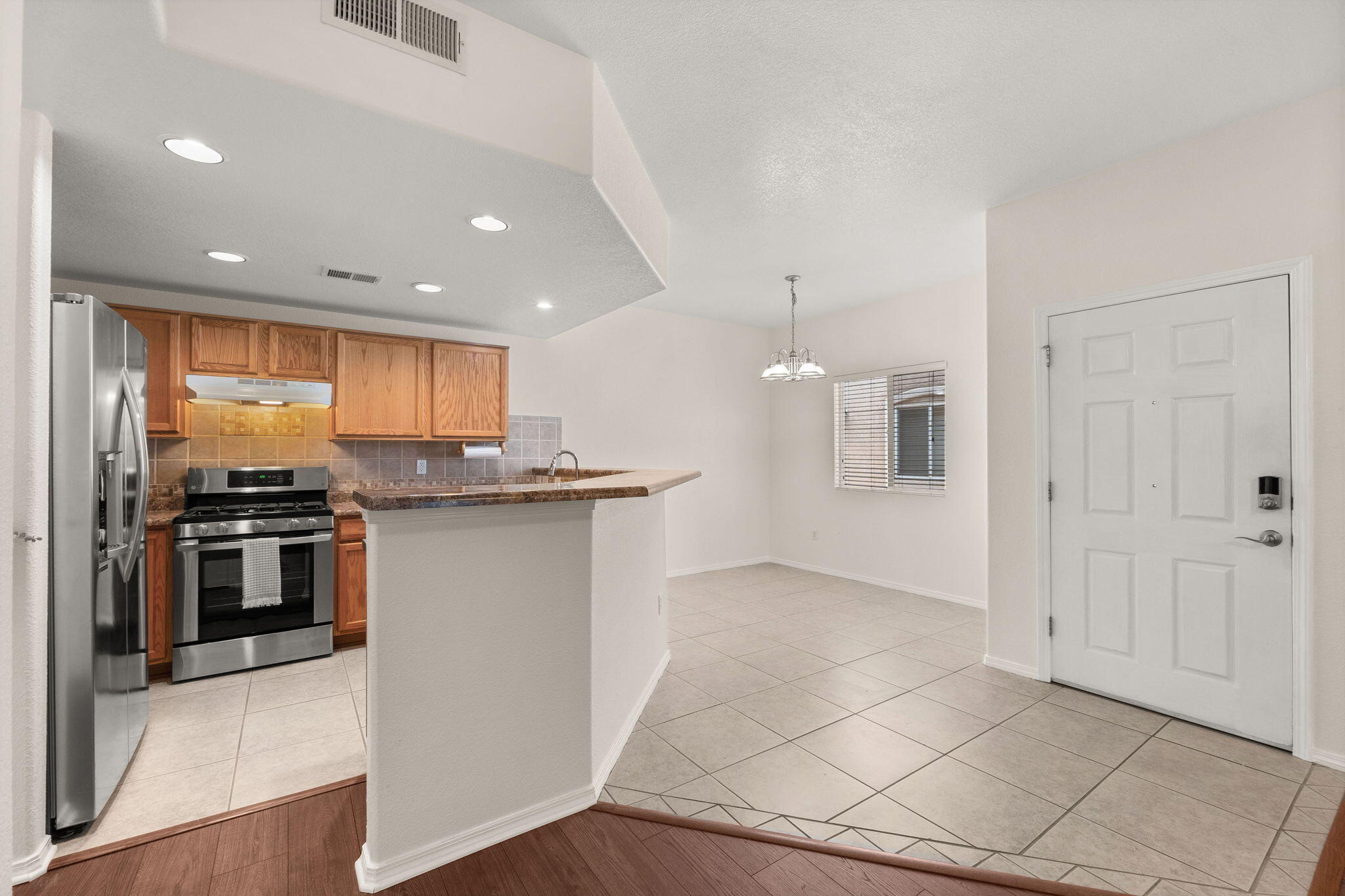 6800 VISTA DEL NORTE Drive NE 912