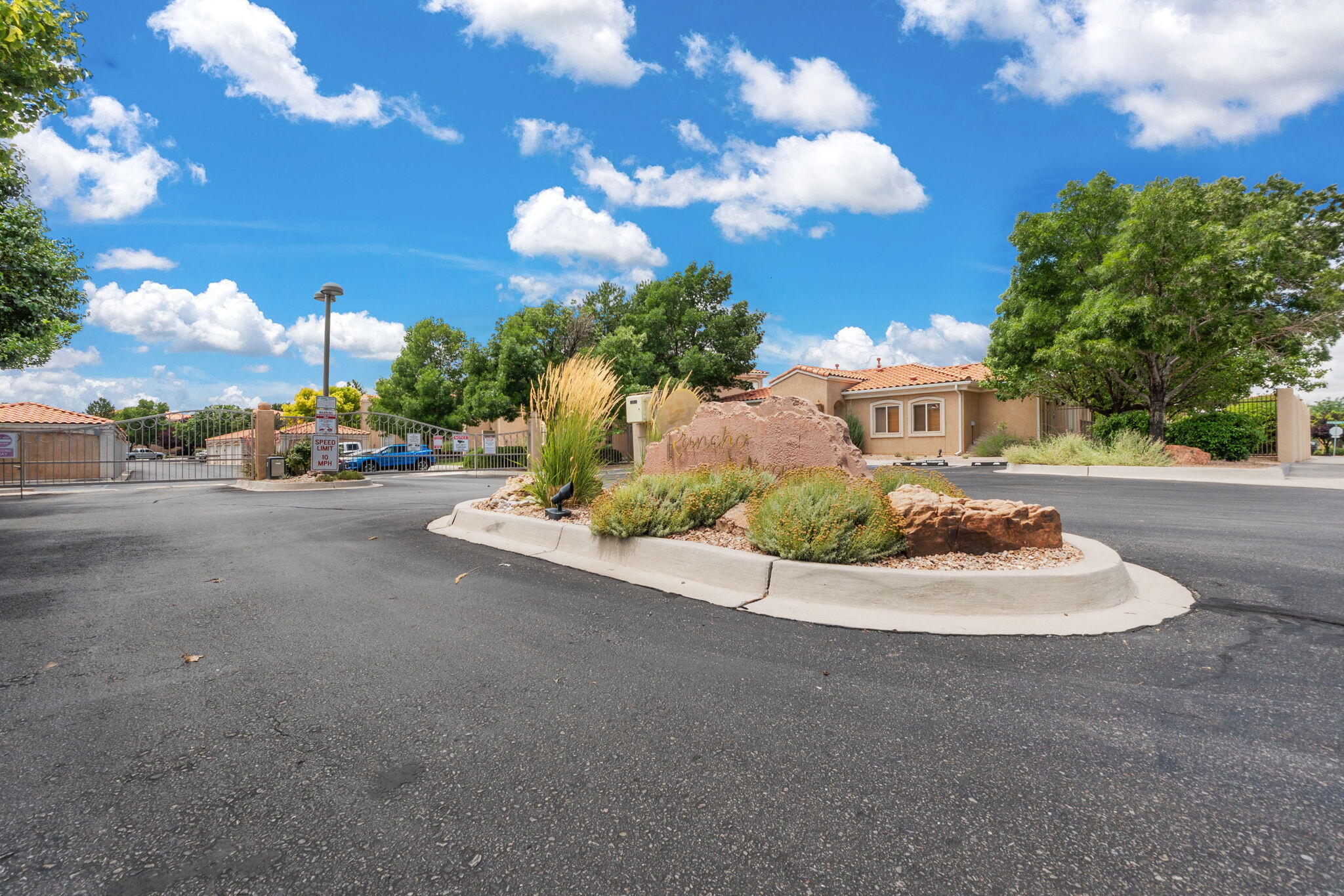 6800 VISTA DEL NORTE Drive NE 912