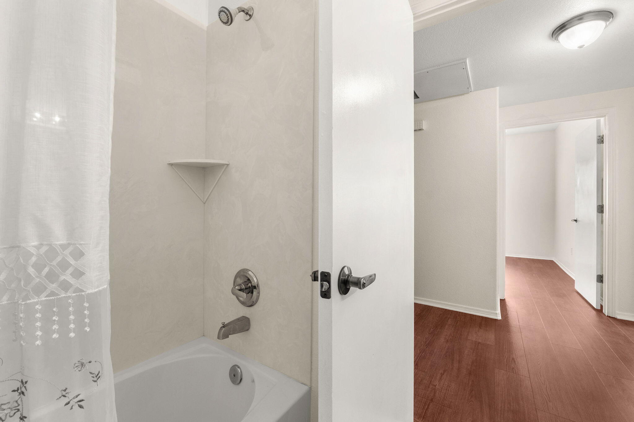 6800 VISTA DEL NORTE Drive NE 912