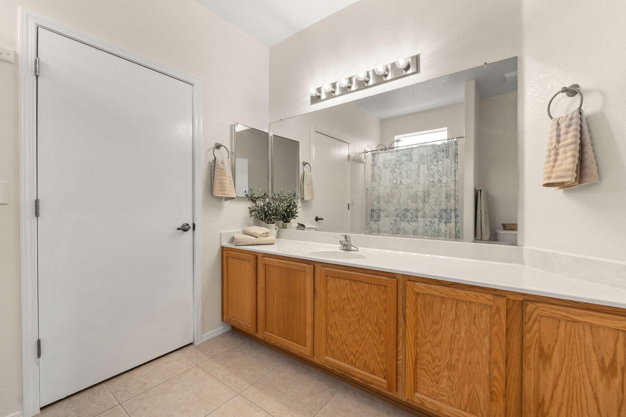 6800 VISTA DEL NORTE Drive NE 912