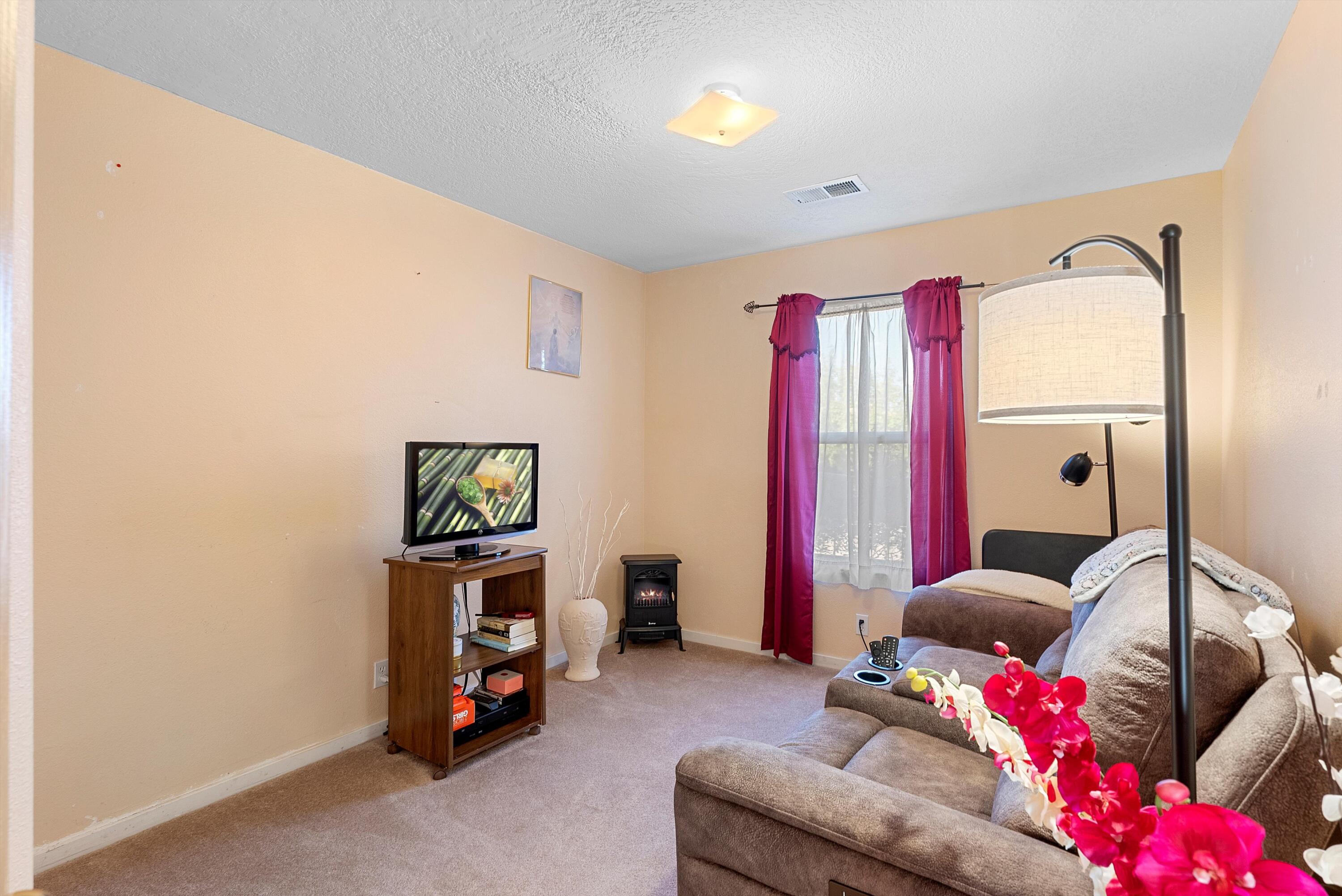 4704 Contenta Ridge