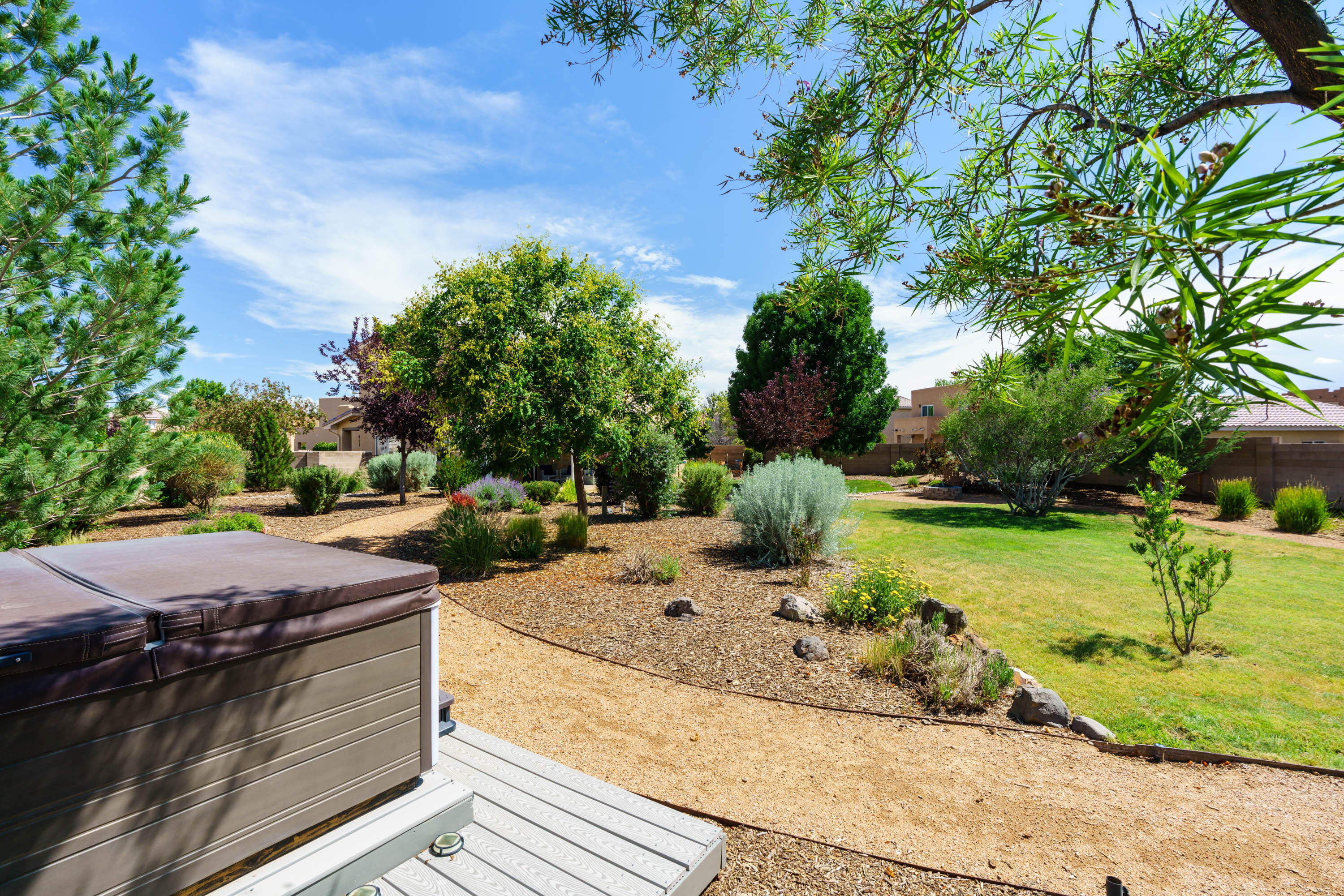 1101 SANTA MARTHA Court NE