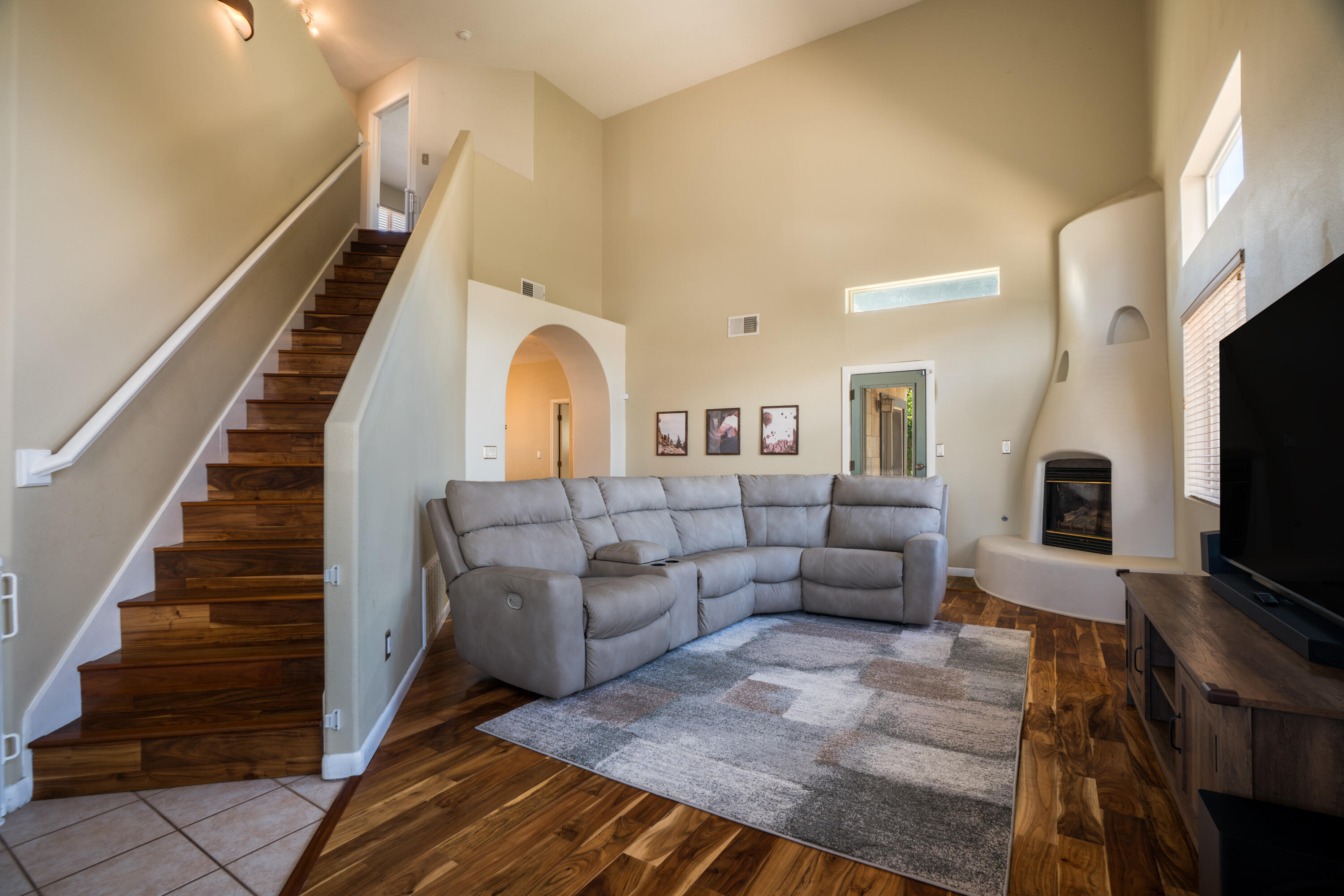 1101 SANTA MARTHA Court NE