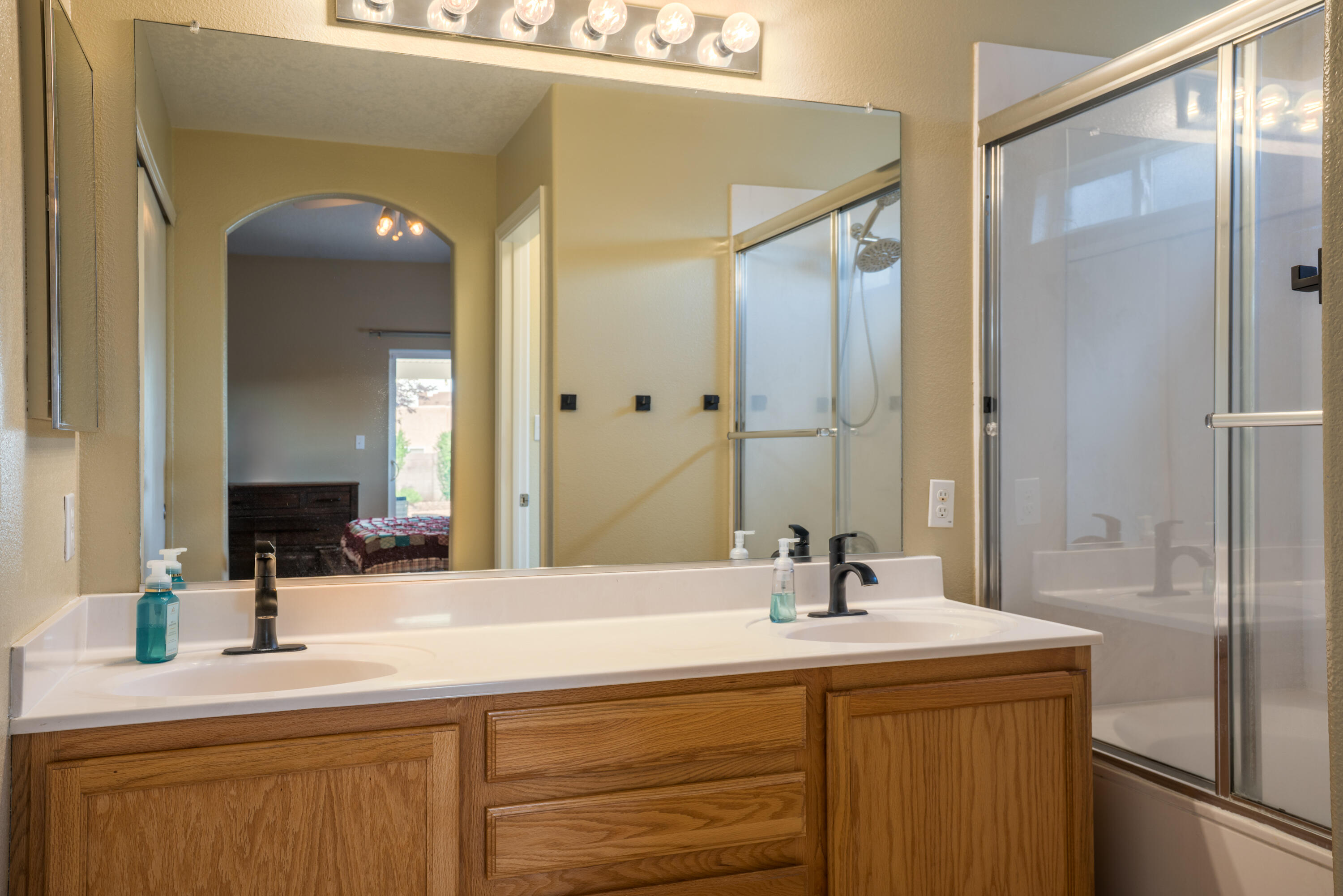 1101 SANTA MARTHA Court NE