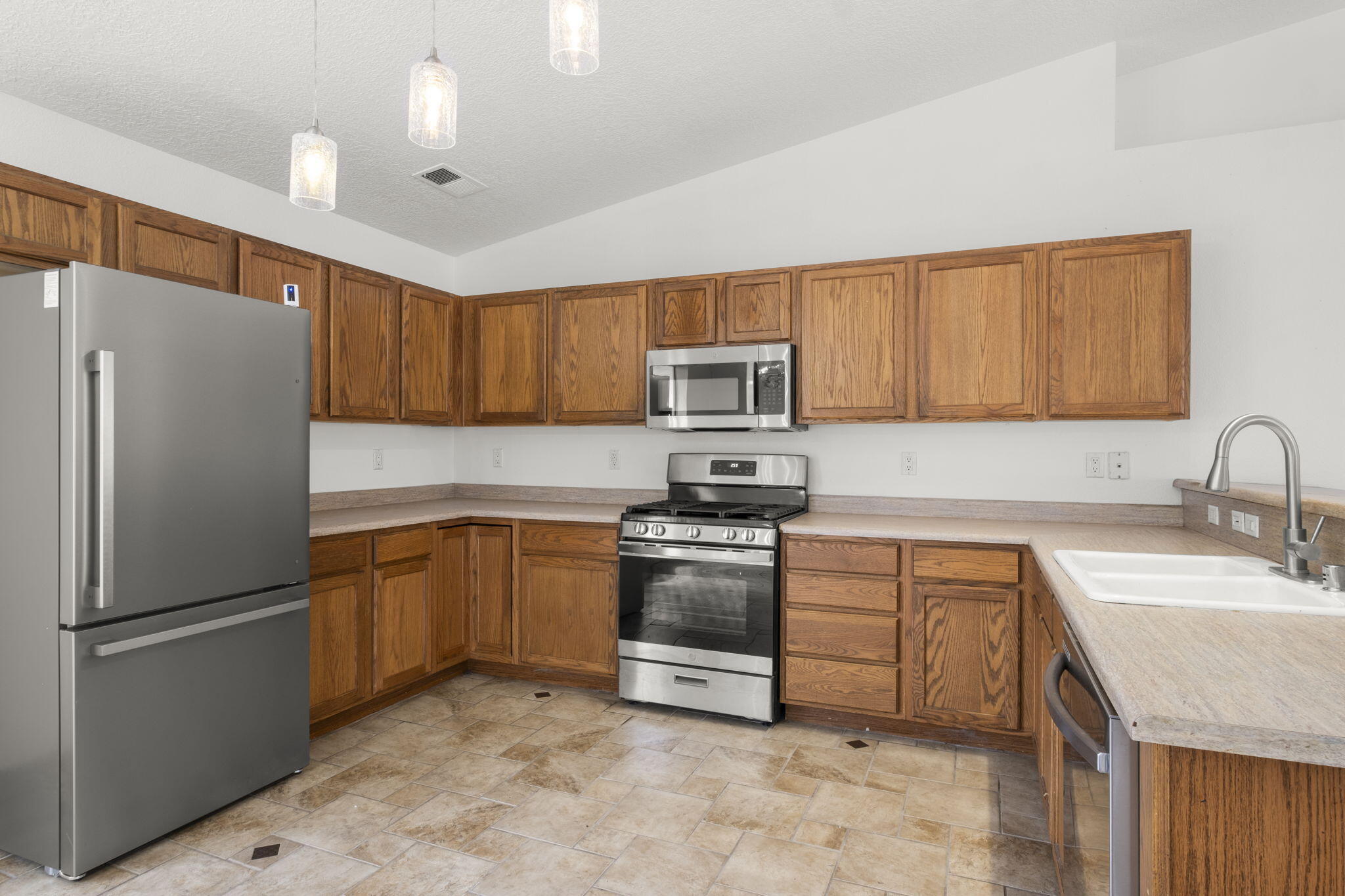 9019 PETRONAS Avenue SW