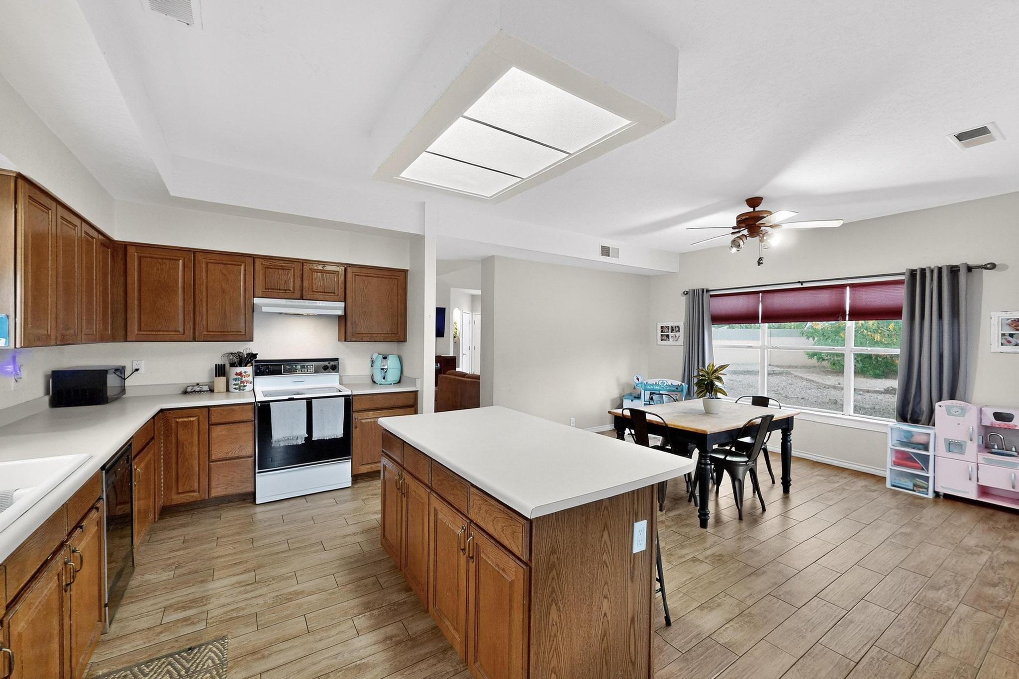 11604 JEWEL CAVE Road SE