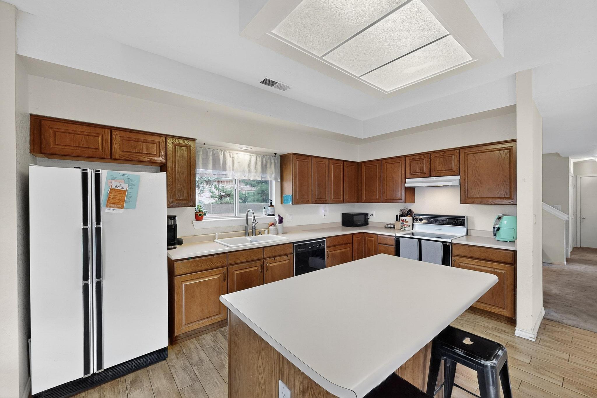 11604 JEWEL CAVE Road SE