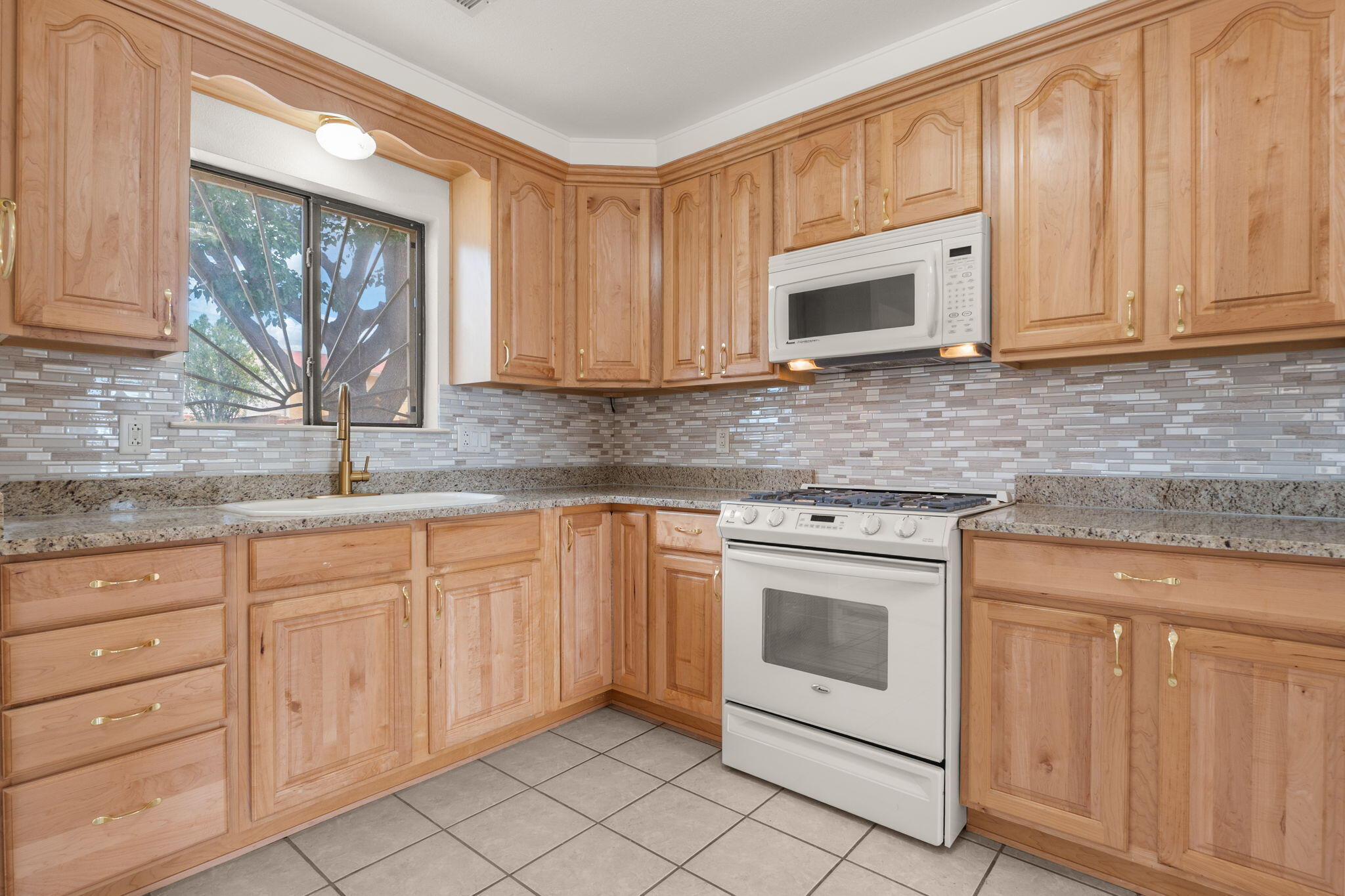 5919 LUCCA Avenue SW