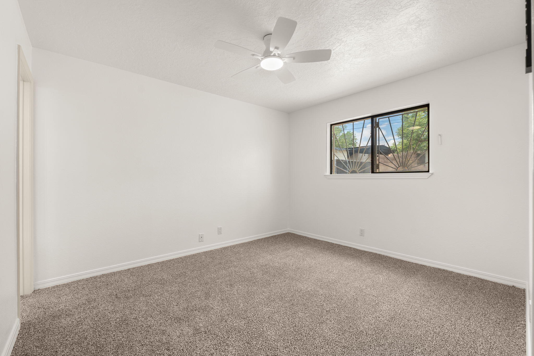 5919 LUCCA Avenue SW