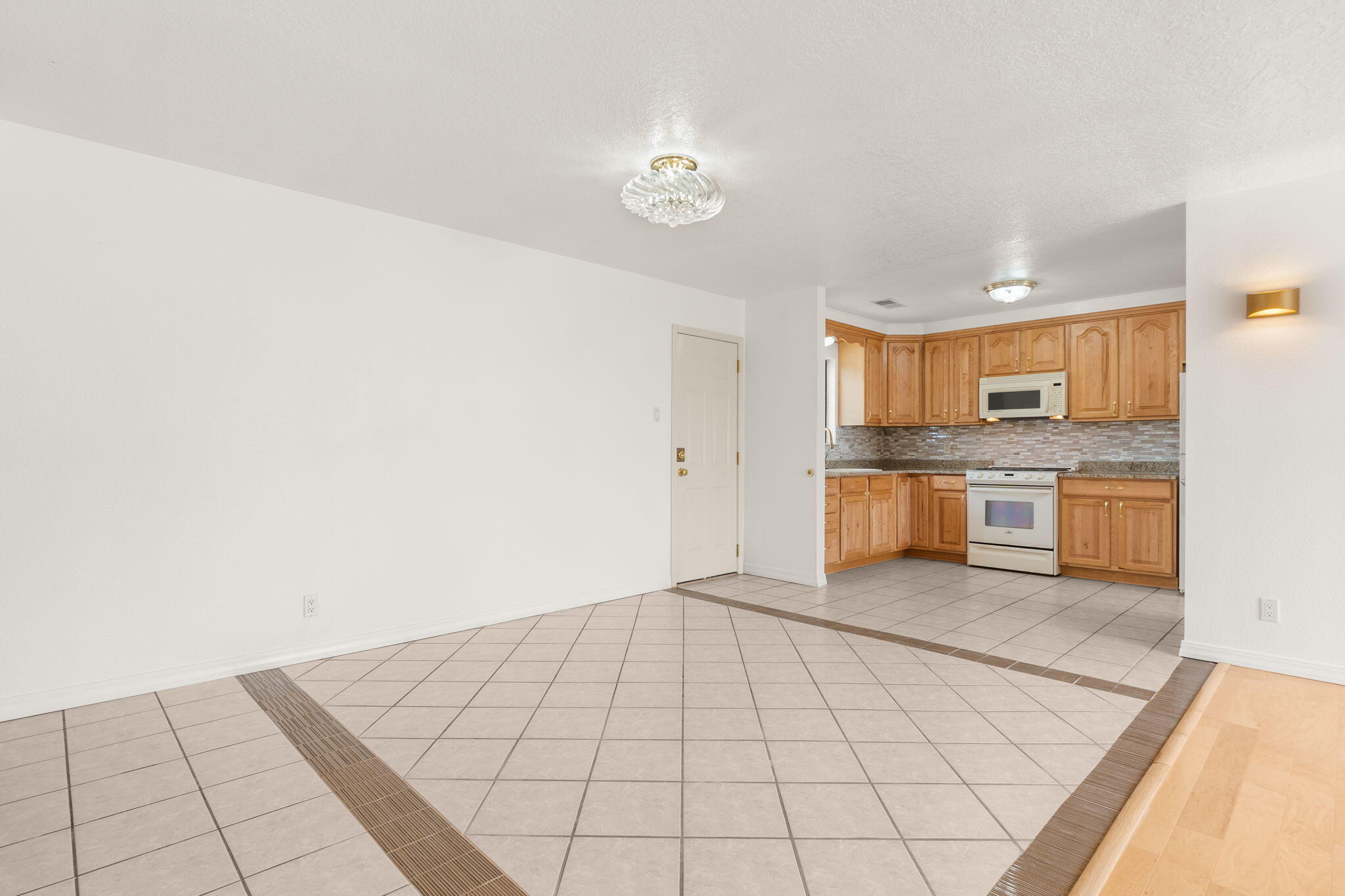 5919 LUCCA Avenue SW