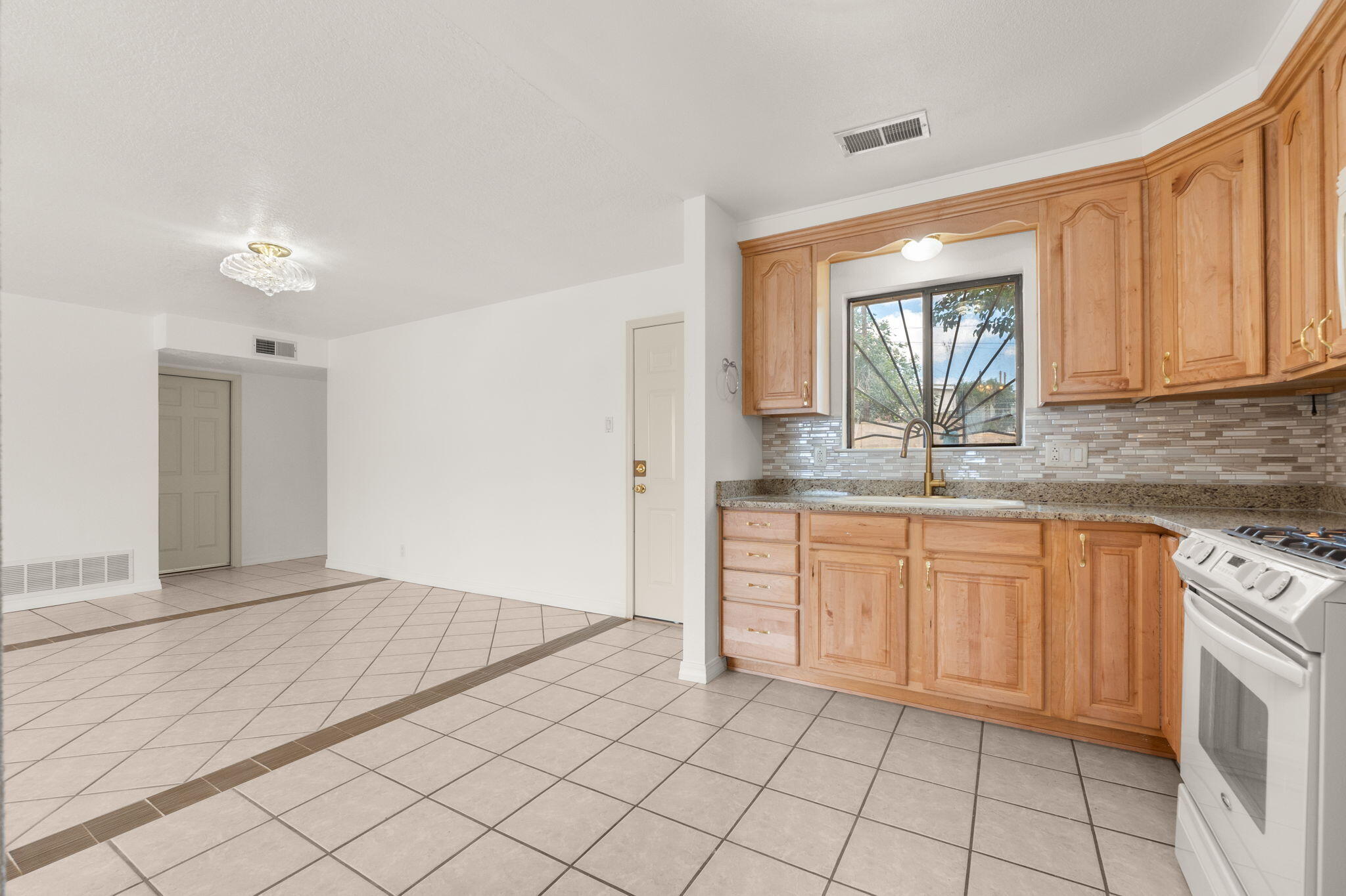 5919 LUCCA Avenue SW