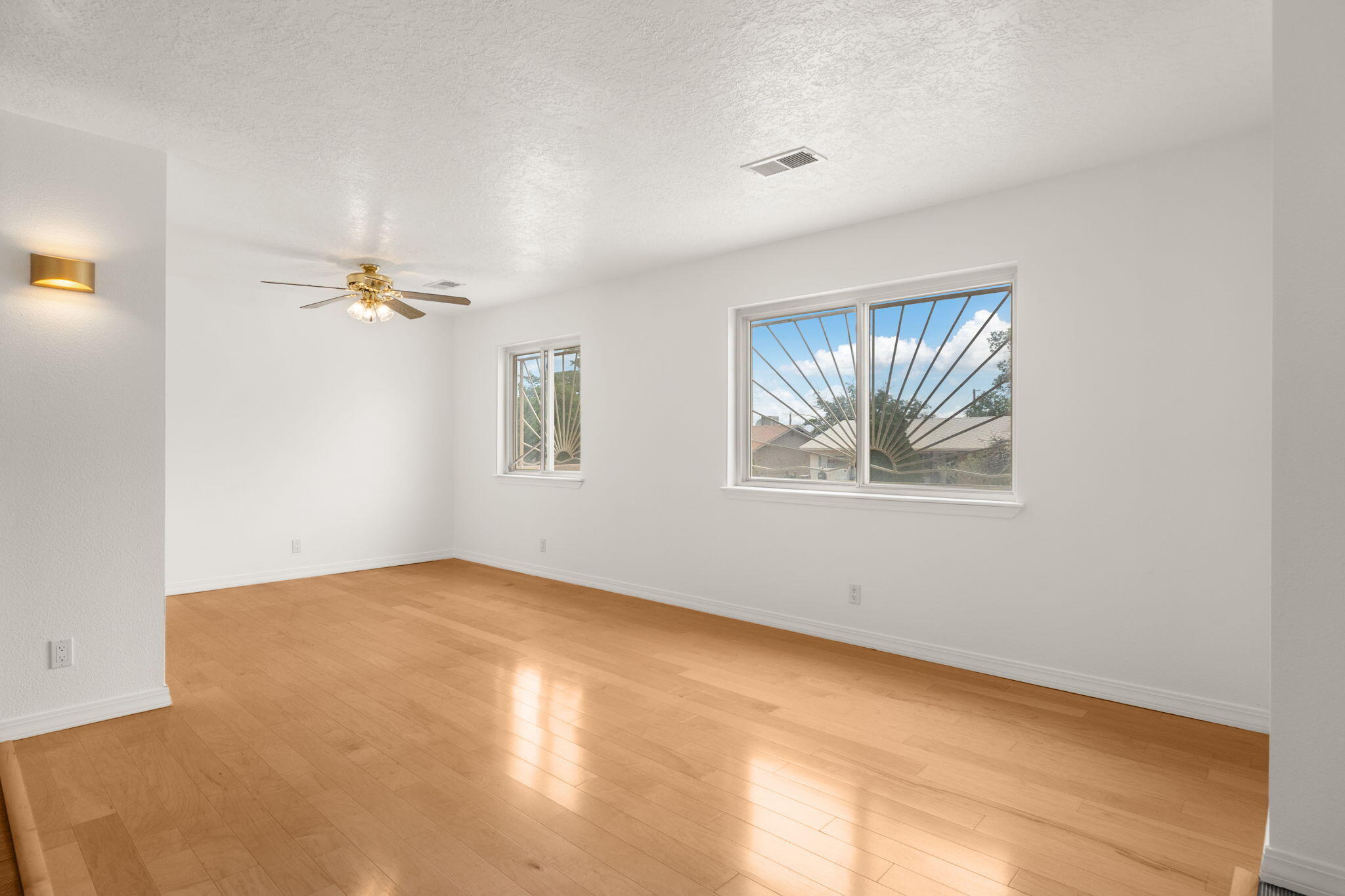 5919 LUCCA Avenue SW