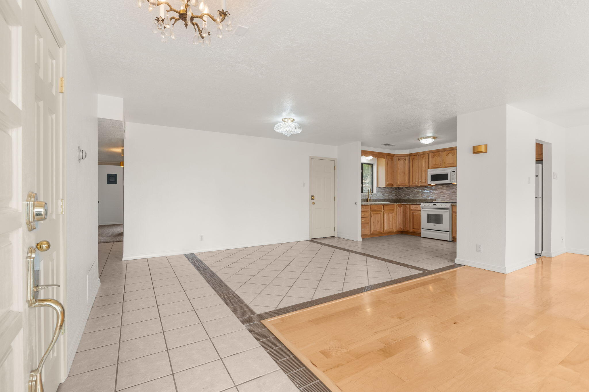 5919 LUCCA Avenue SW