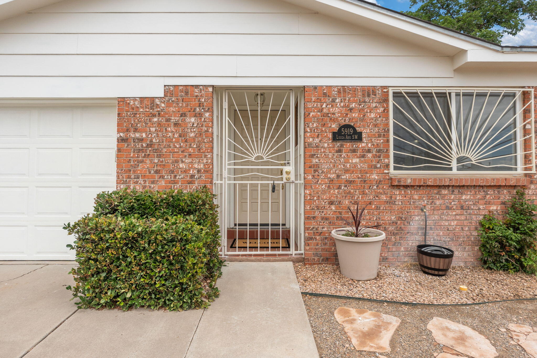 5919 LUCCA Avenue SW