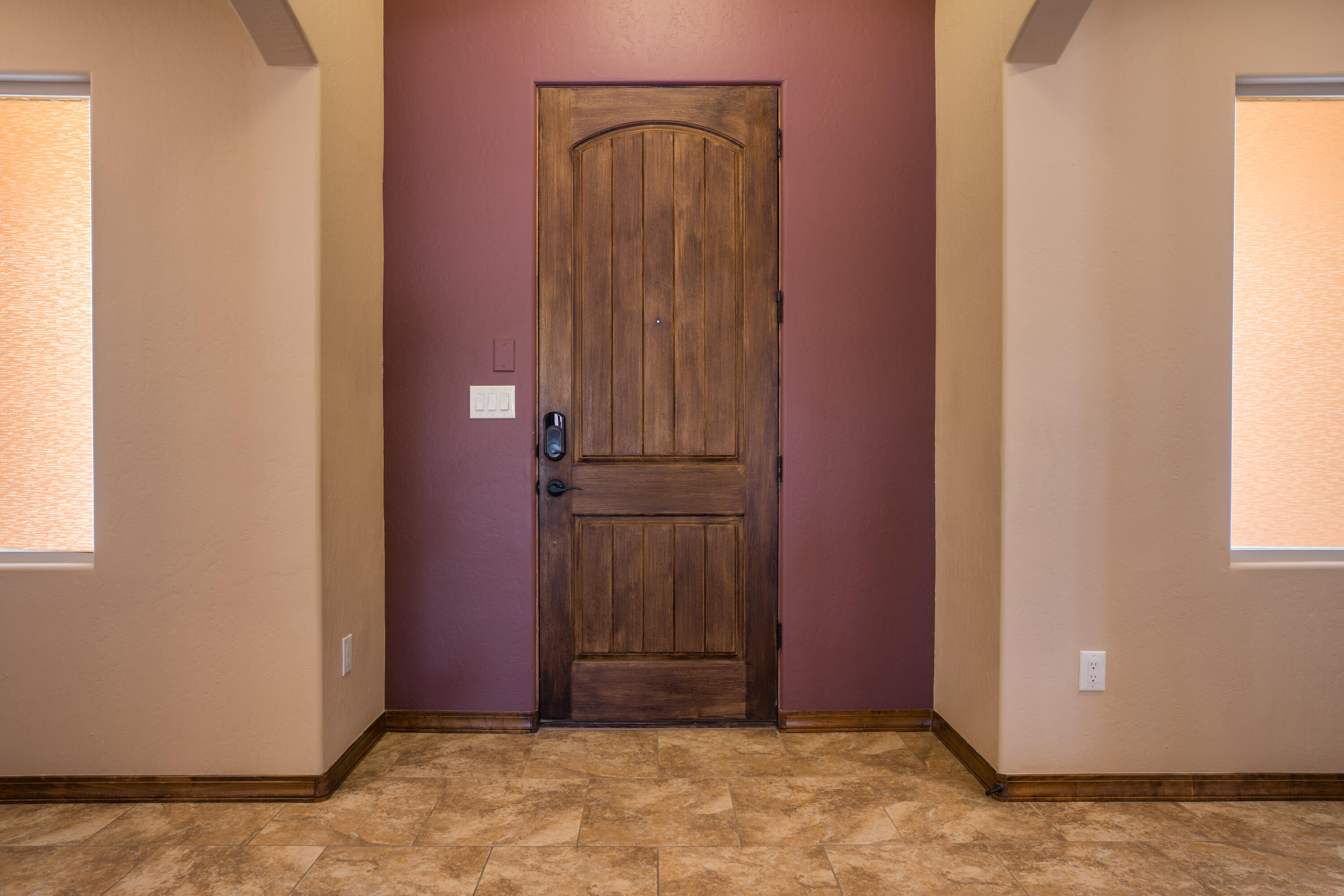 8020 VICTORIA Drive NW