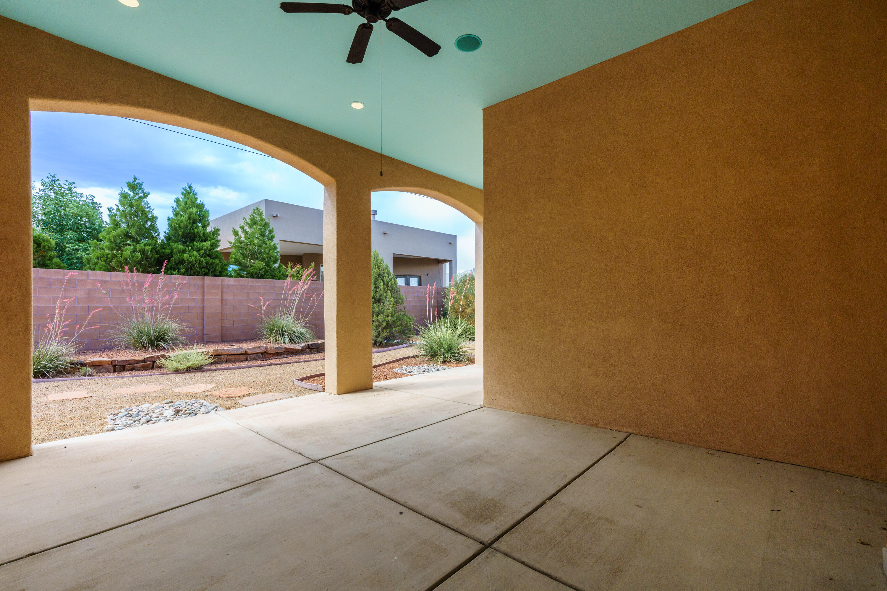 8020 VICTORIA Drive NW