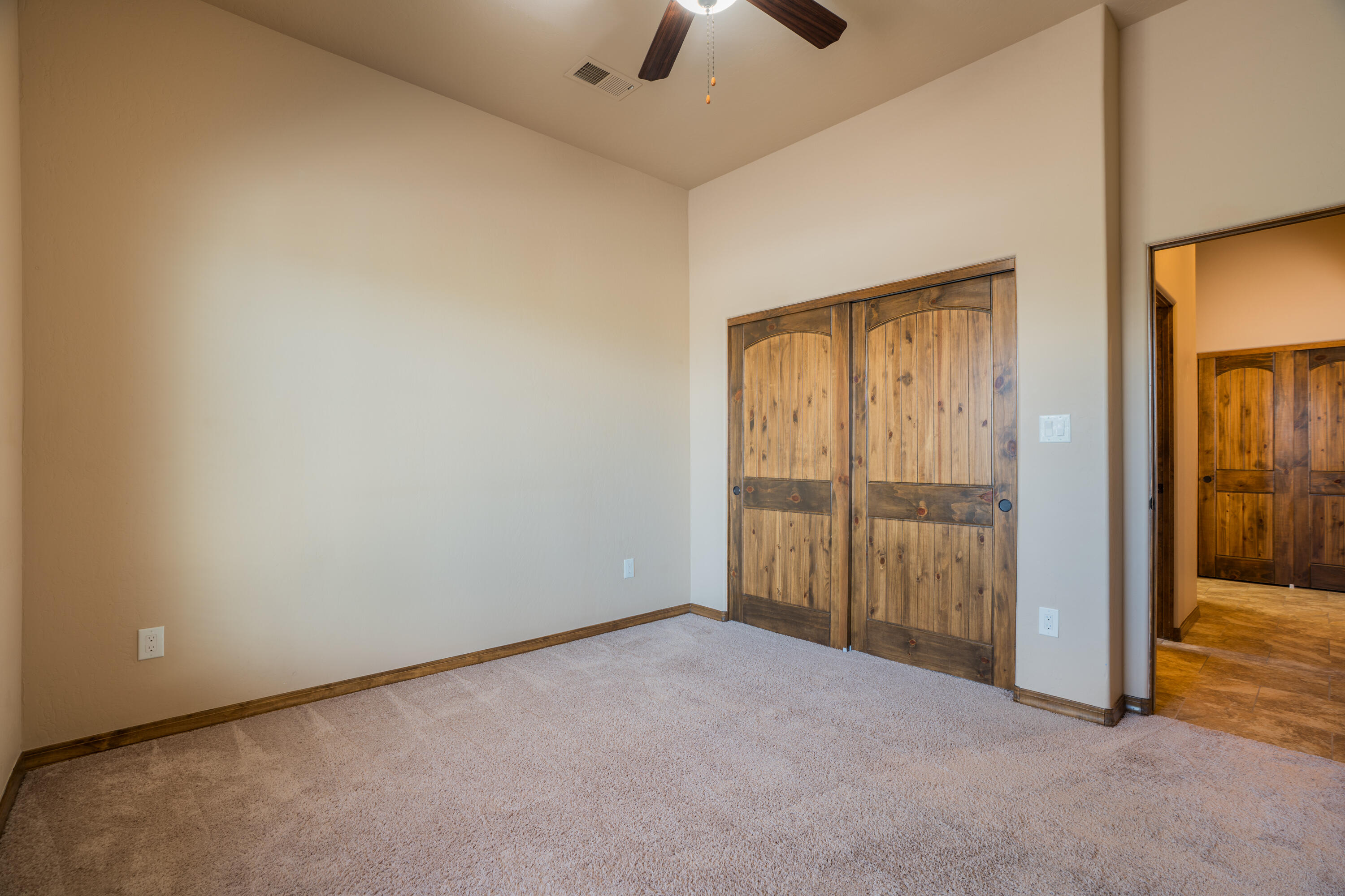 8020 VICTORIA Drive NW