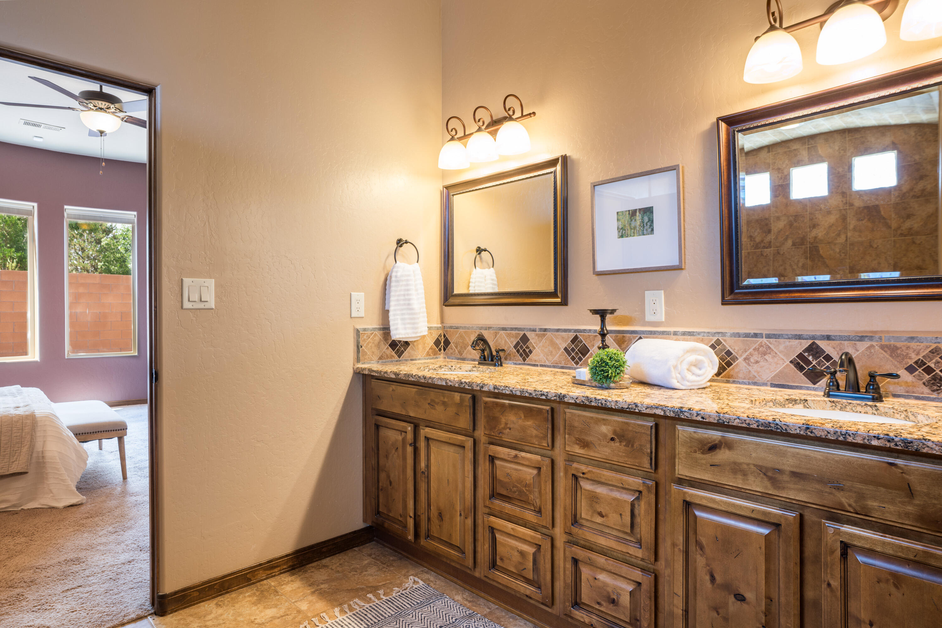 8020 VICTORIA Drive NW