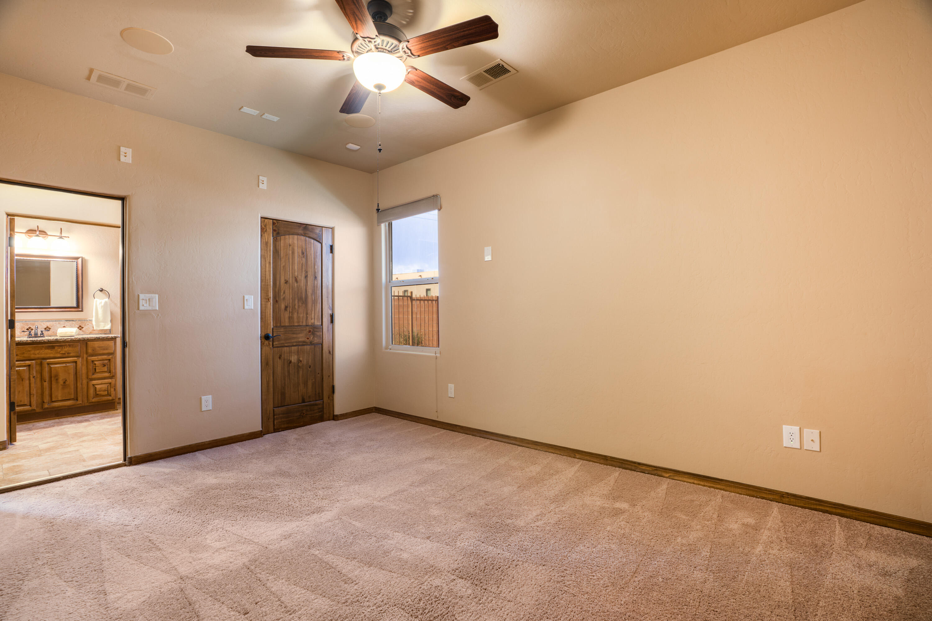 8020 VICTORIA Drive NW