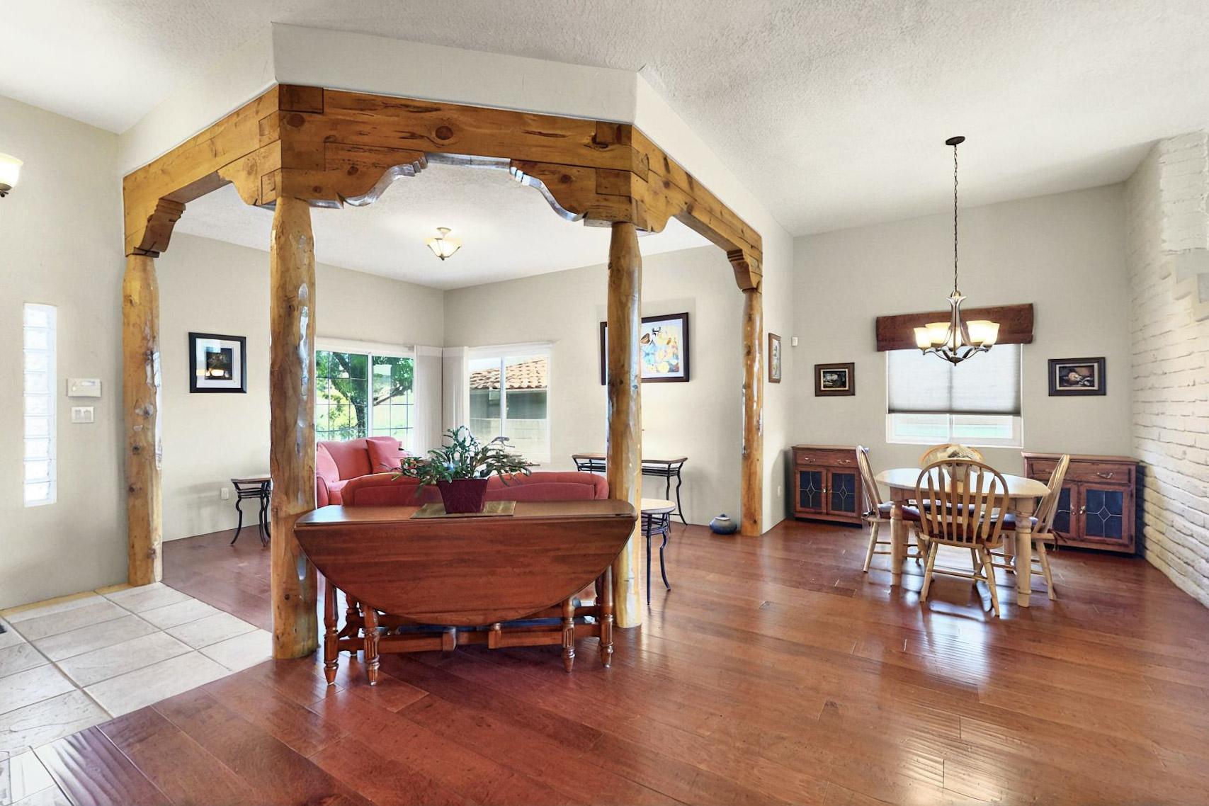 6500 Moon Shadows Drive NW