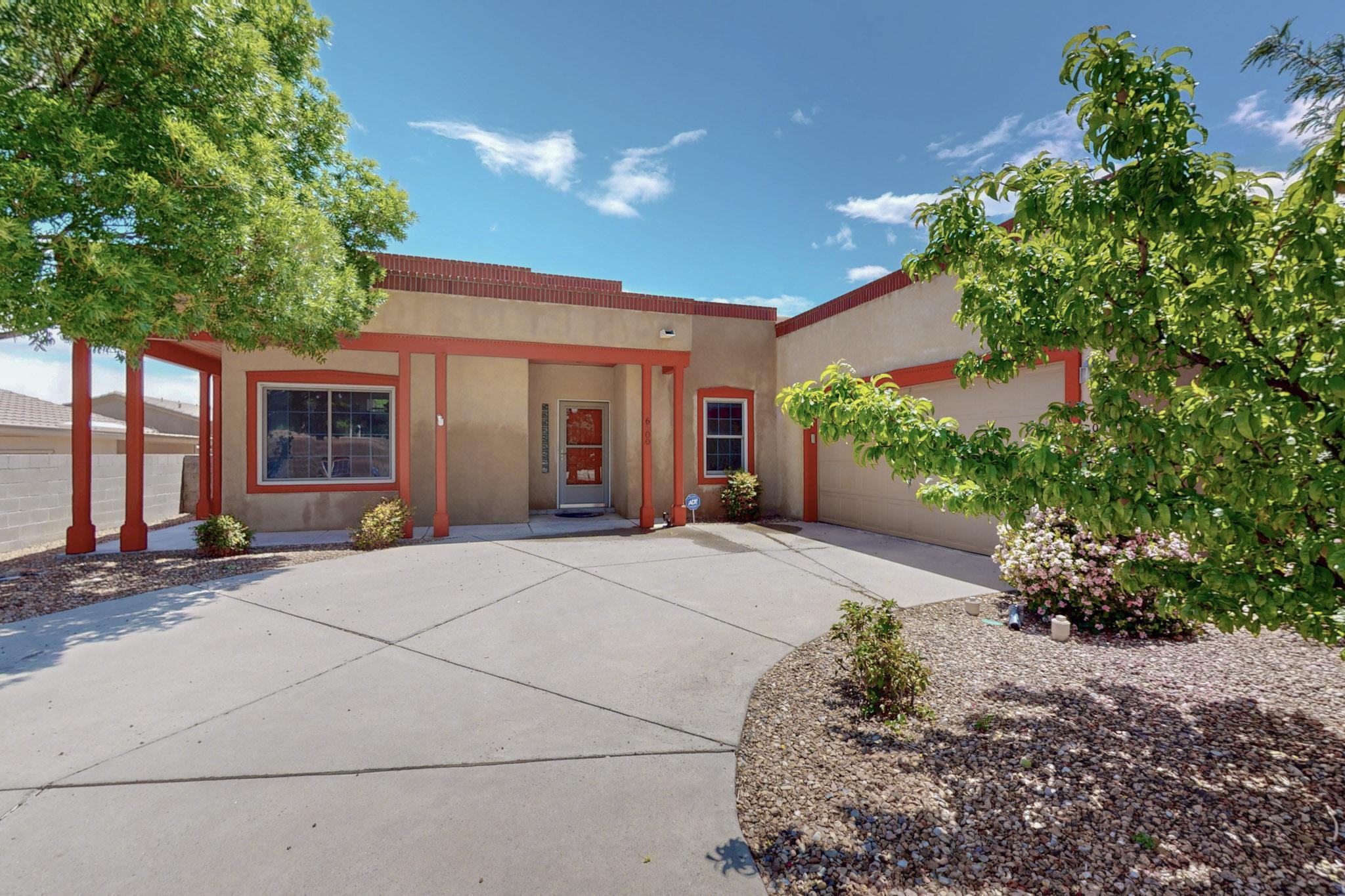 6500 Moon Shadows Drive NW