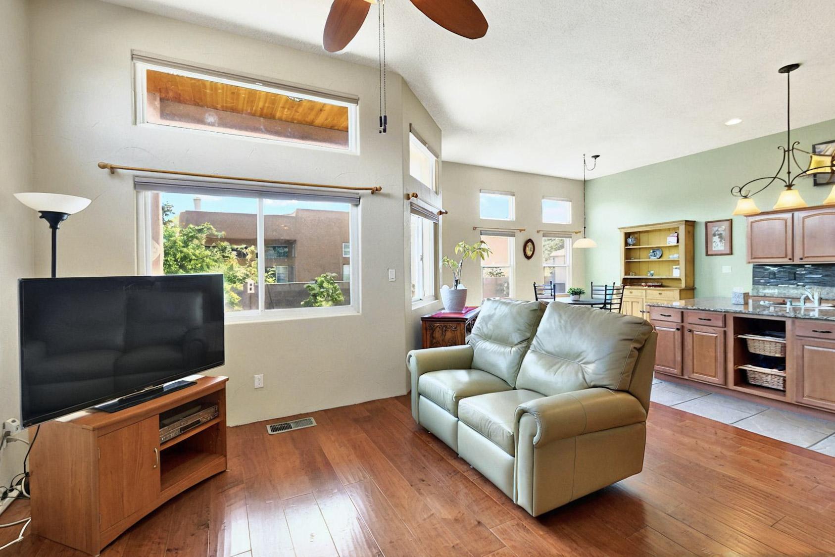 6500 Moon Shadows Drive NW