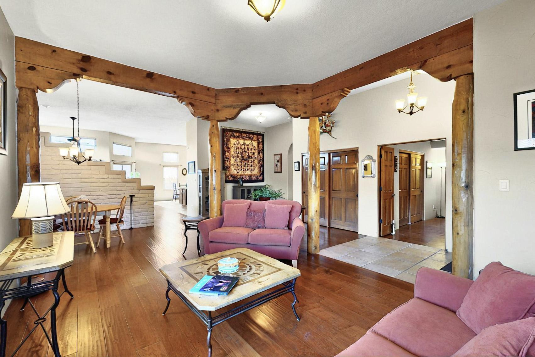 6500 Moon Shadows Drive NW