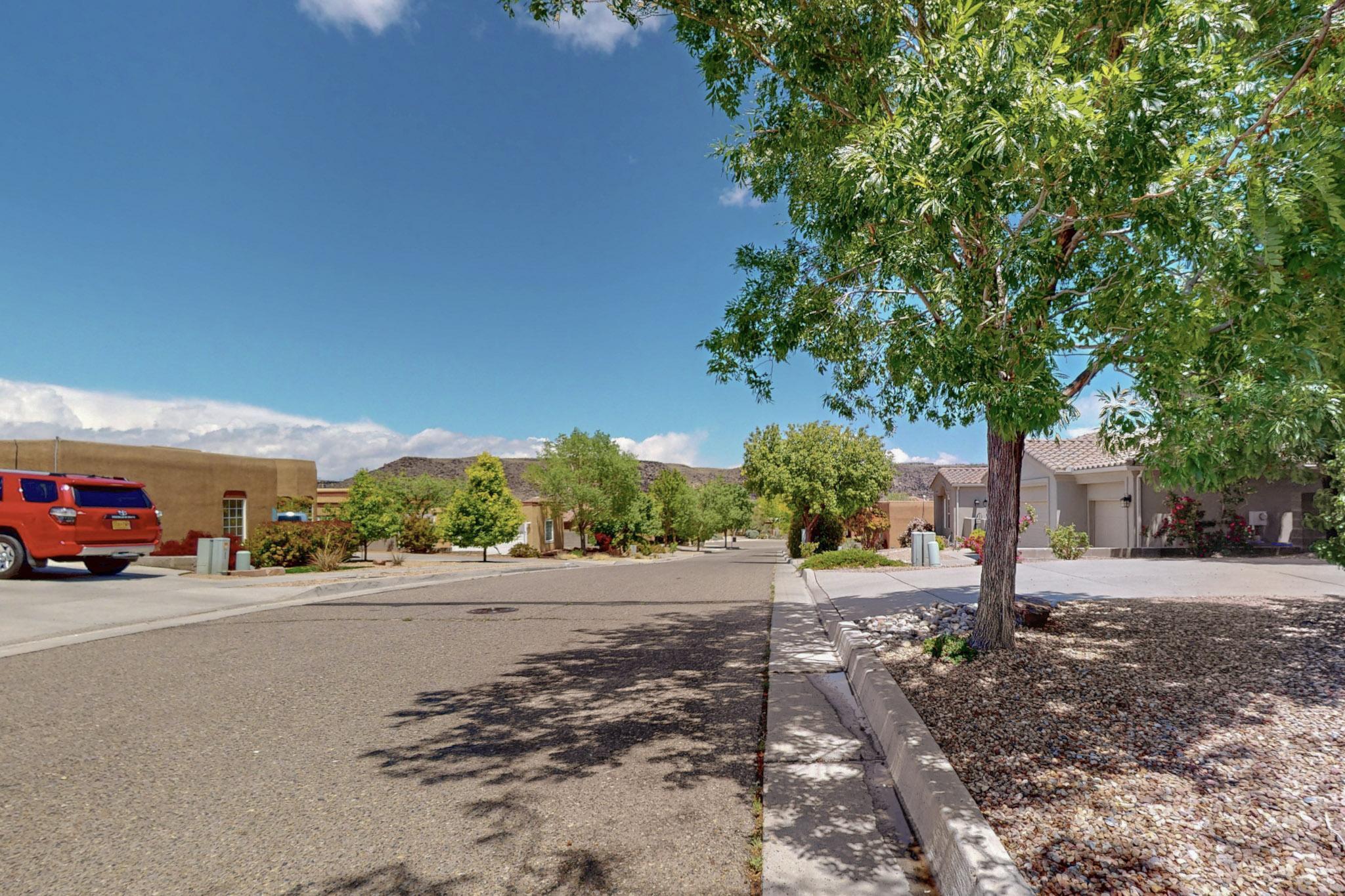 6500 Moon Shadows Drive NW