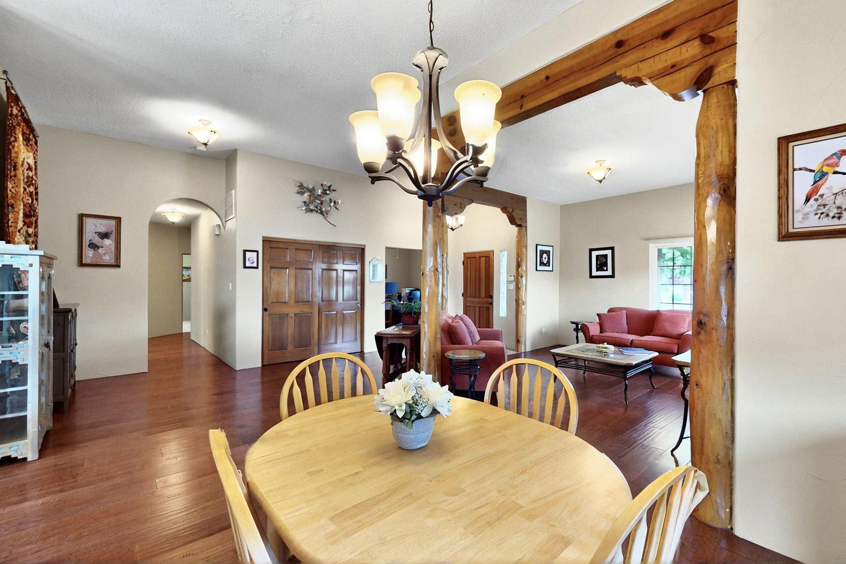 6500 Moon Shadows Drive NW