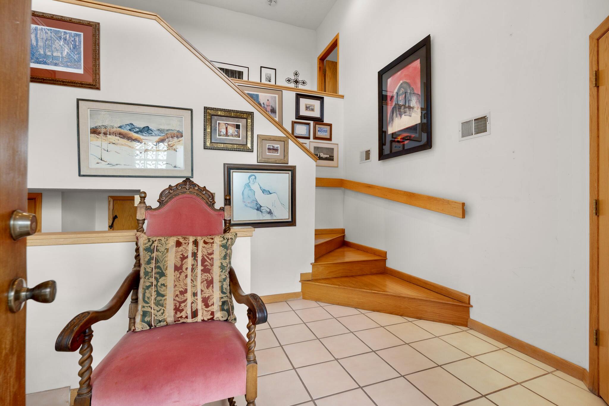 12001 DEL REY Avenue NE