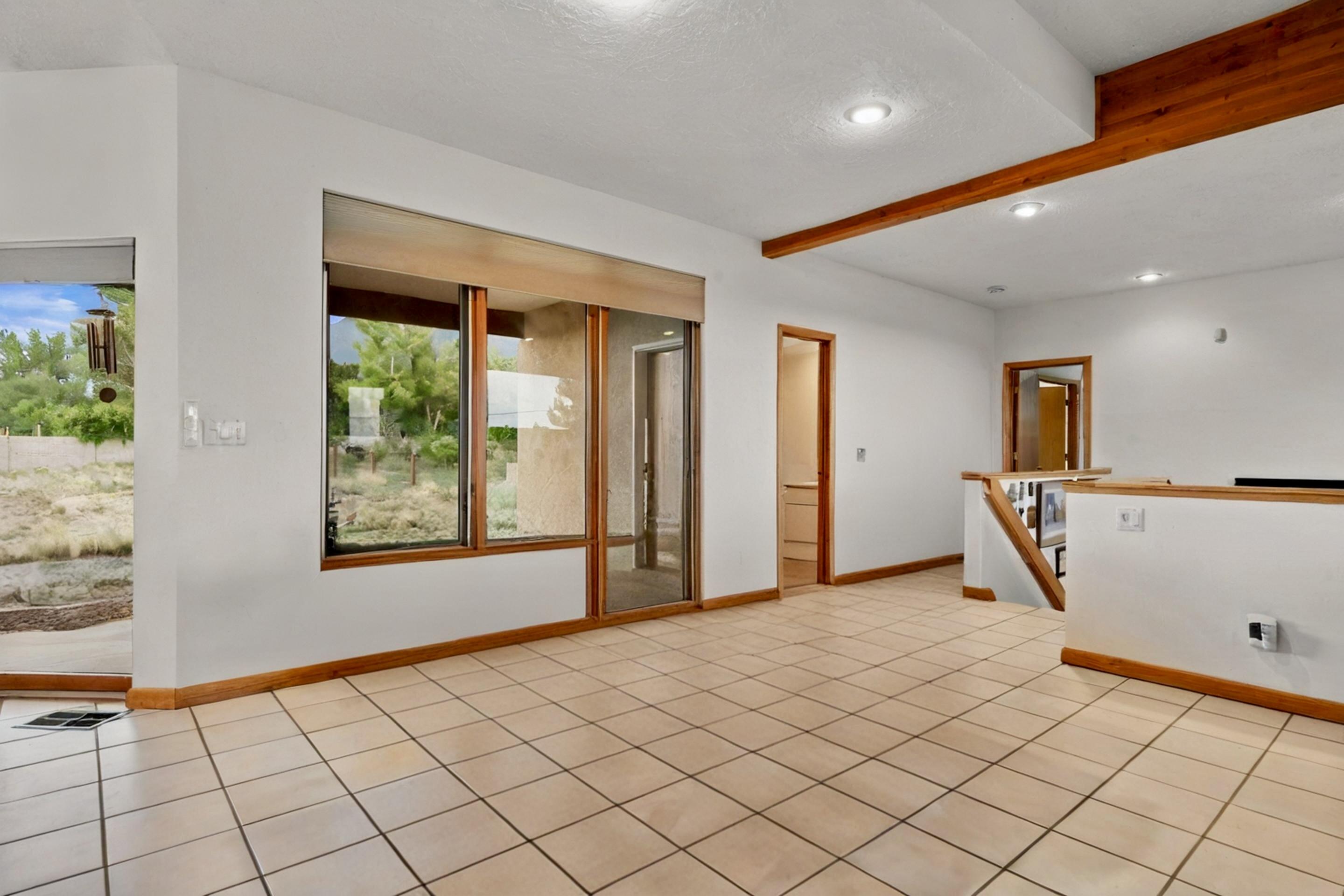 12001 DEL REY Avenue NE