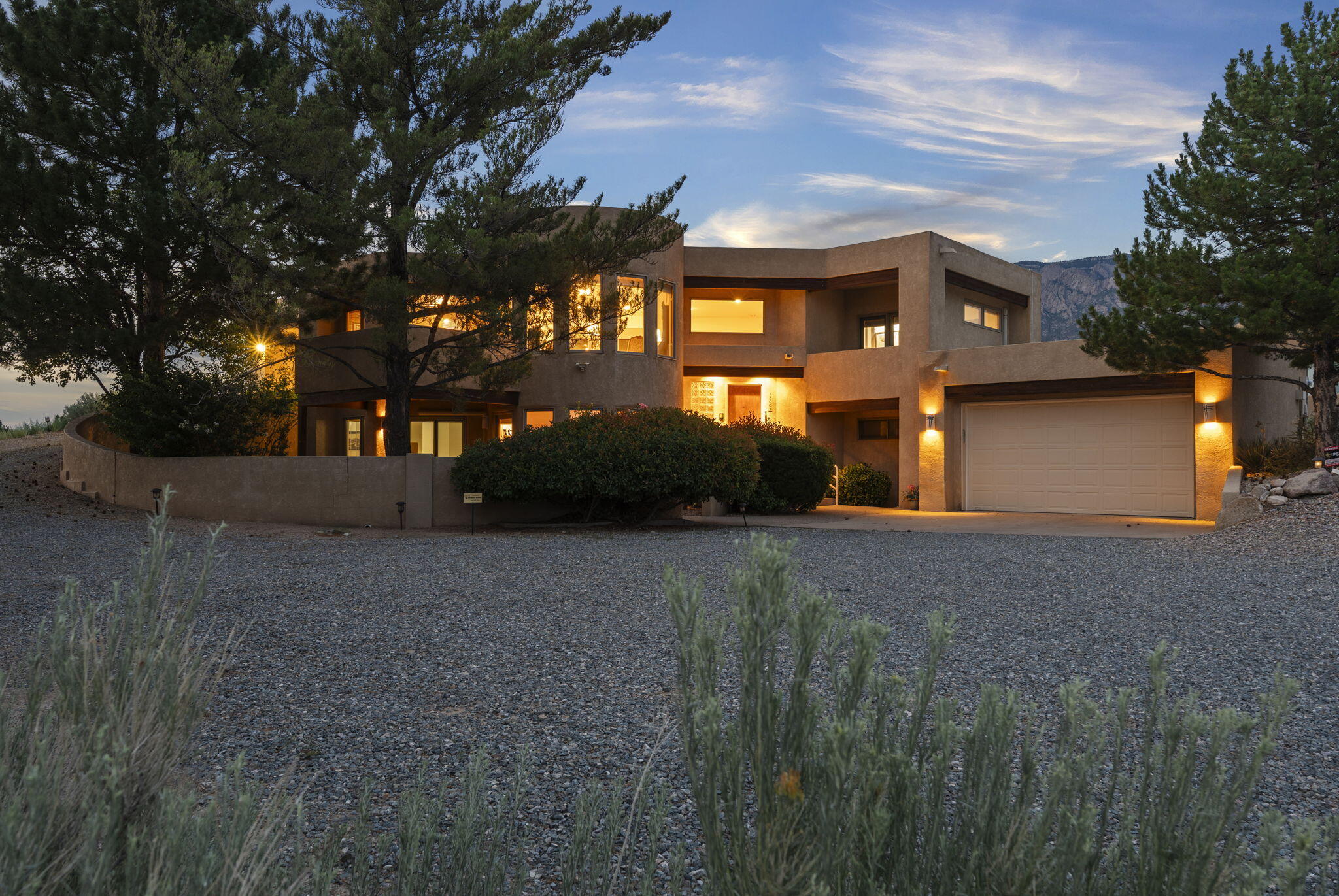 12001 DEL REY Avenue NE