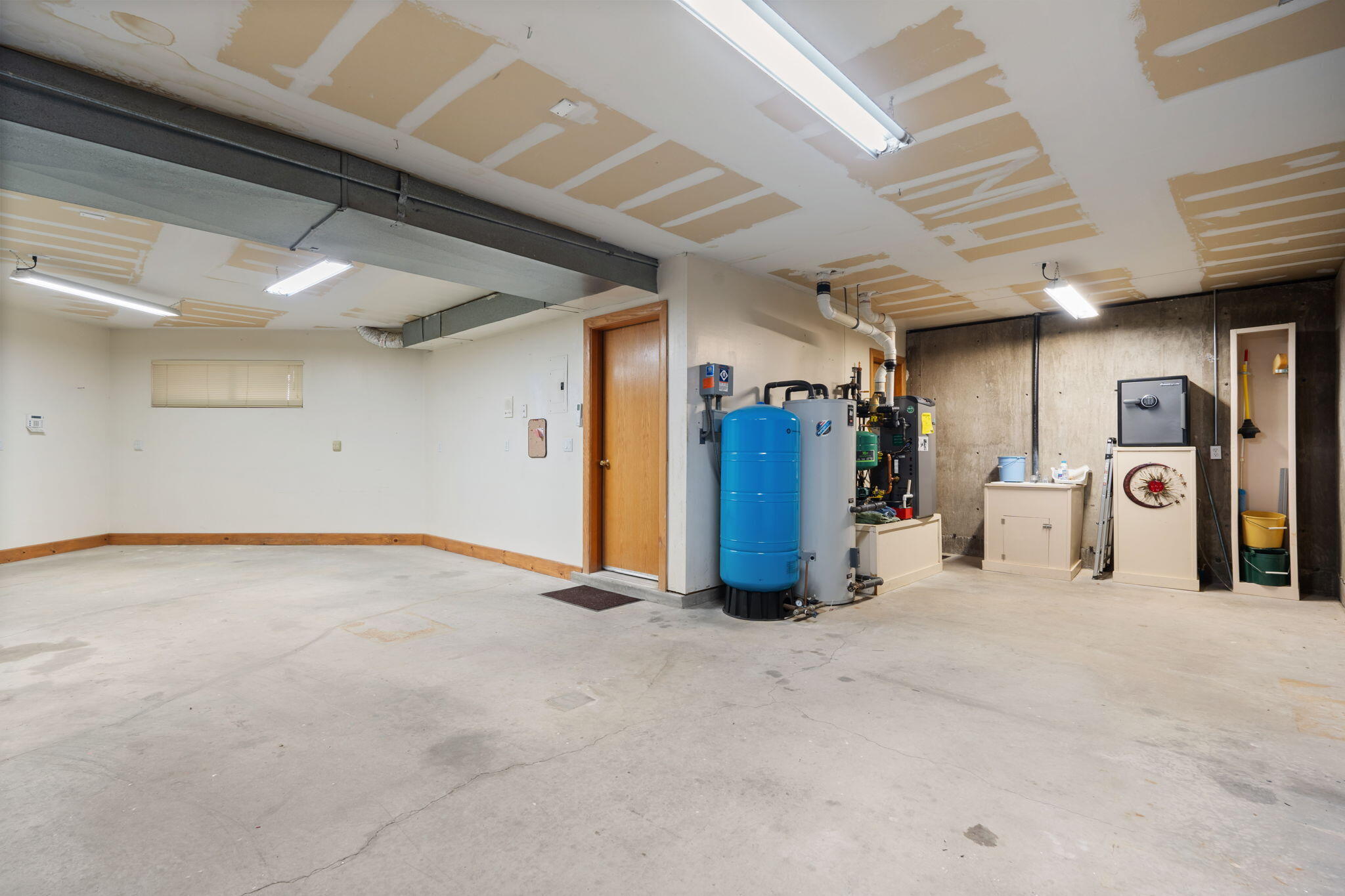 12001 DEL REY Avenue NE